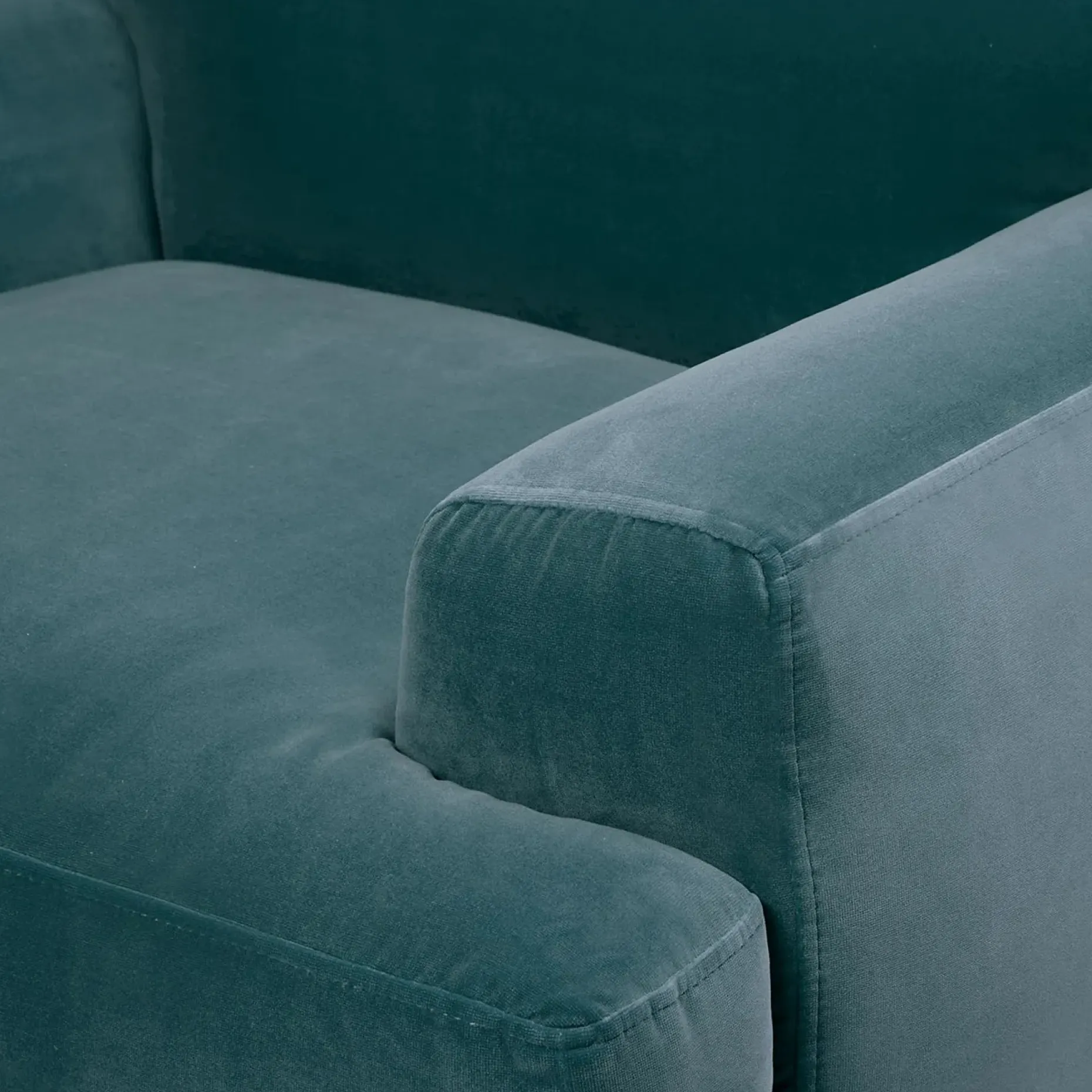 Abisko 42.5" Velvet Lounge Chair - Plush Pacific Blue