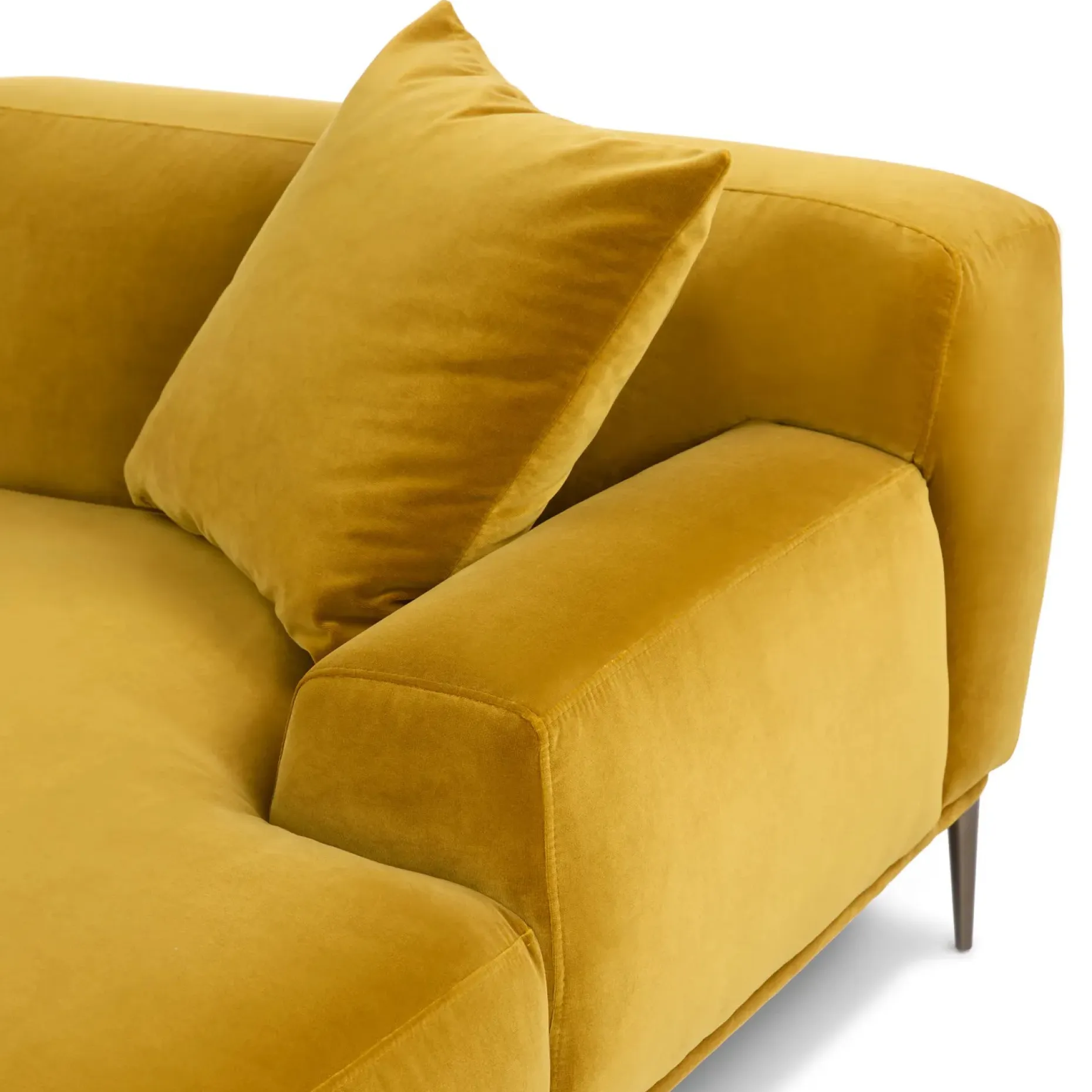 Abisko 94.5" Velvet Right Sectional - Plush Yarrow Gold