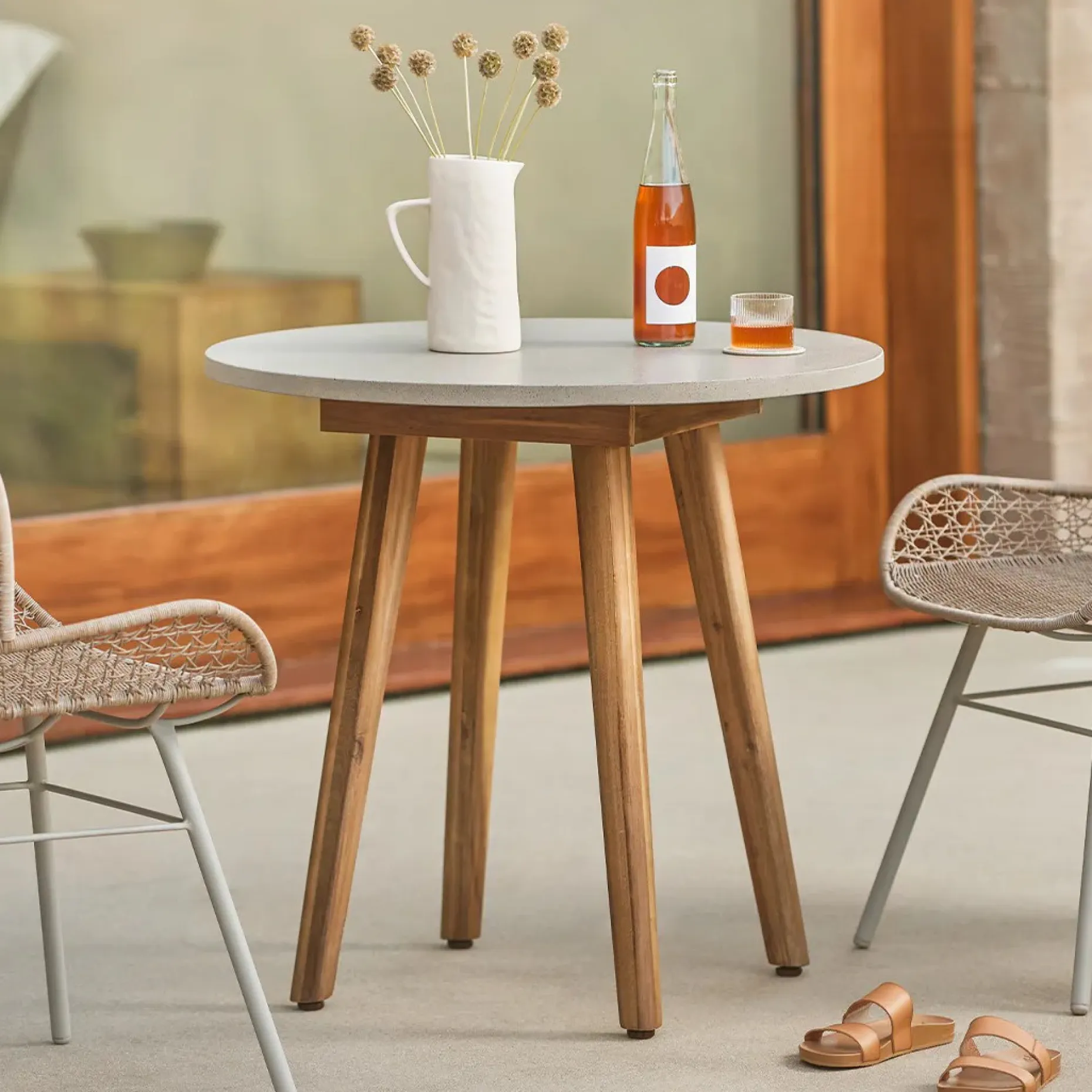 Atra Outdoor Cafe Table - Concrete