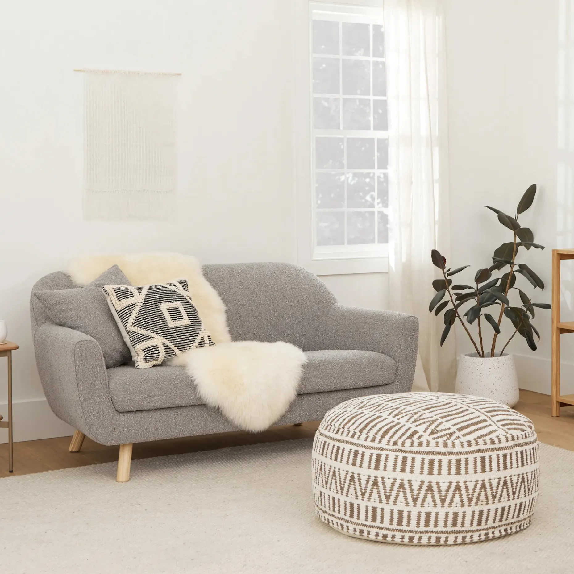 Bamba 30" Pouf