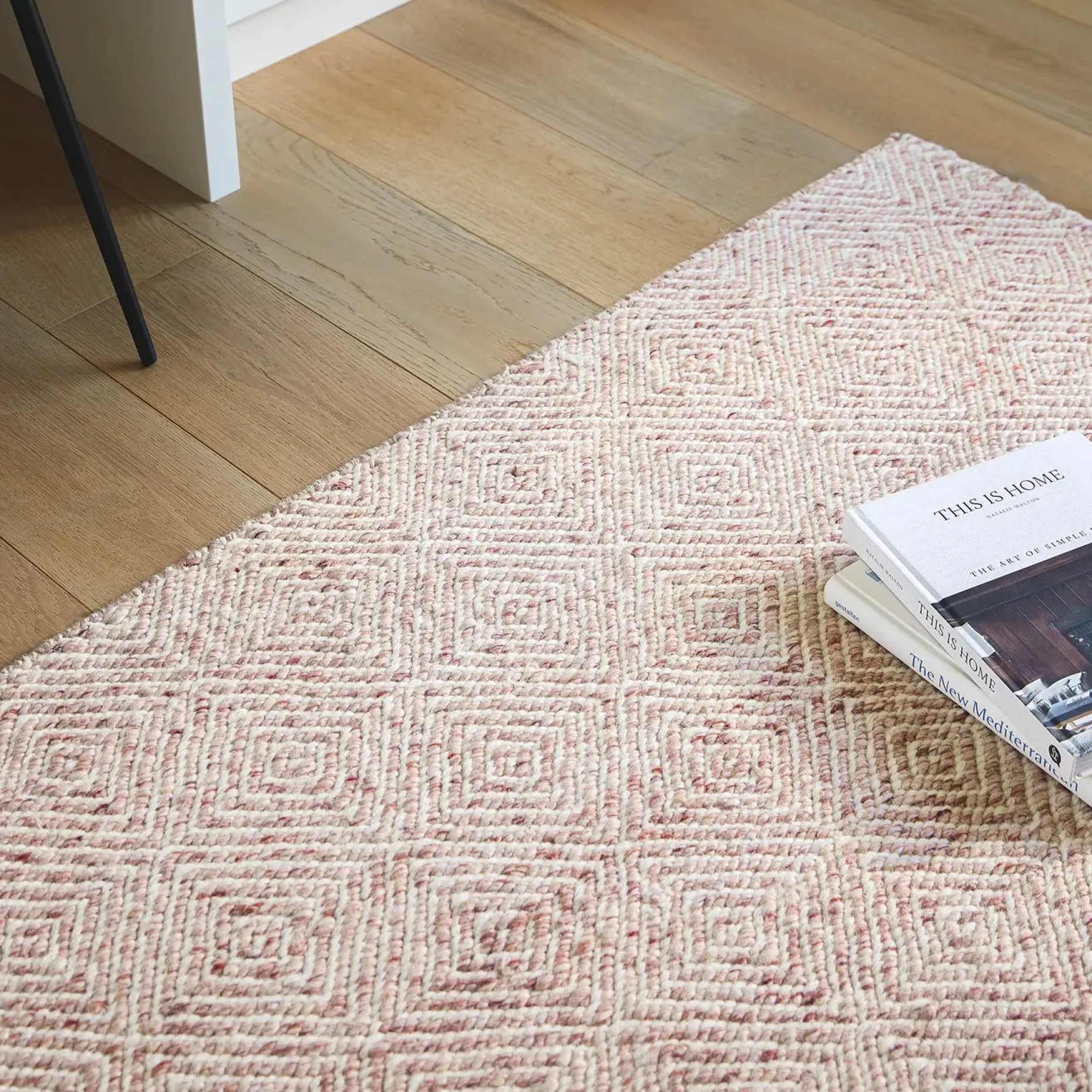 Bovi 8 x 10 Rug - Ash Rose