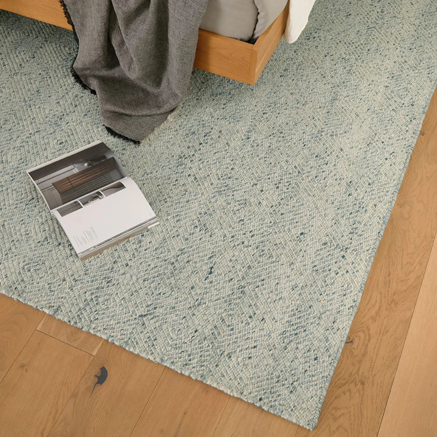 Bovi 8 x 10 Rug - Pearl Blue