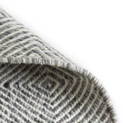 Bovi 6 x 9 Rug - Silver Gray