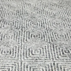 Bovi 8 x 10 Rug - Silver Gray
