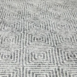 Bovi 5 x 8 Rug - Silver Gray
