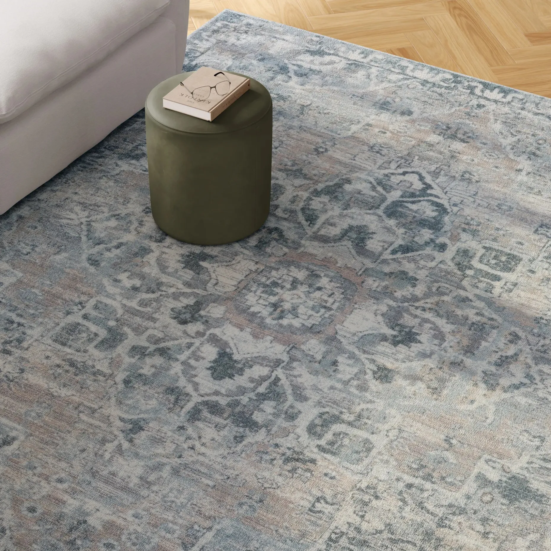 Buena 8 x 10 Rug - Traditional Blue