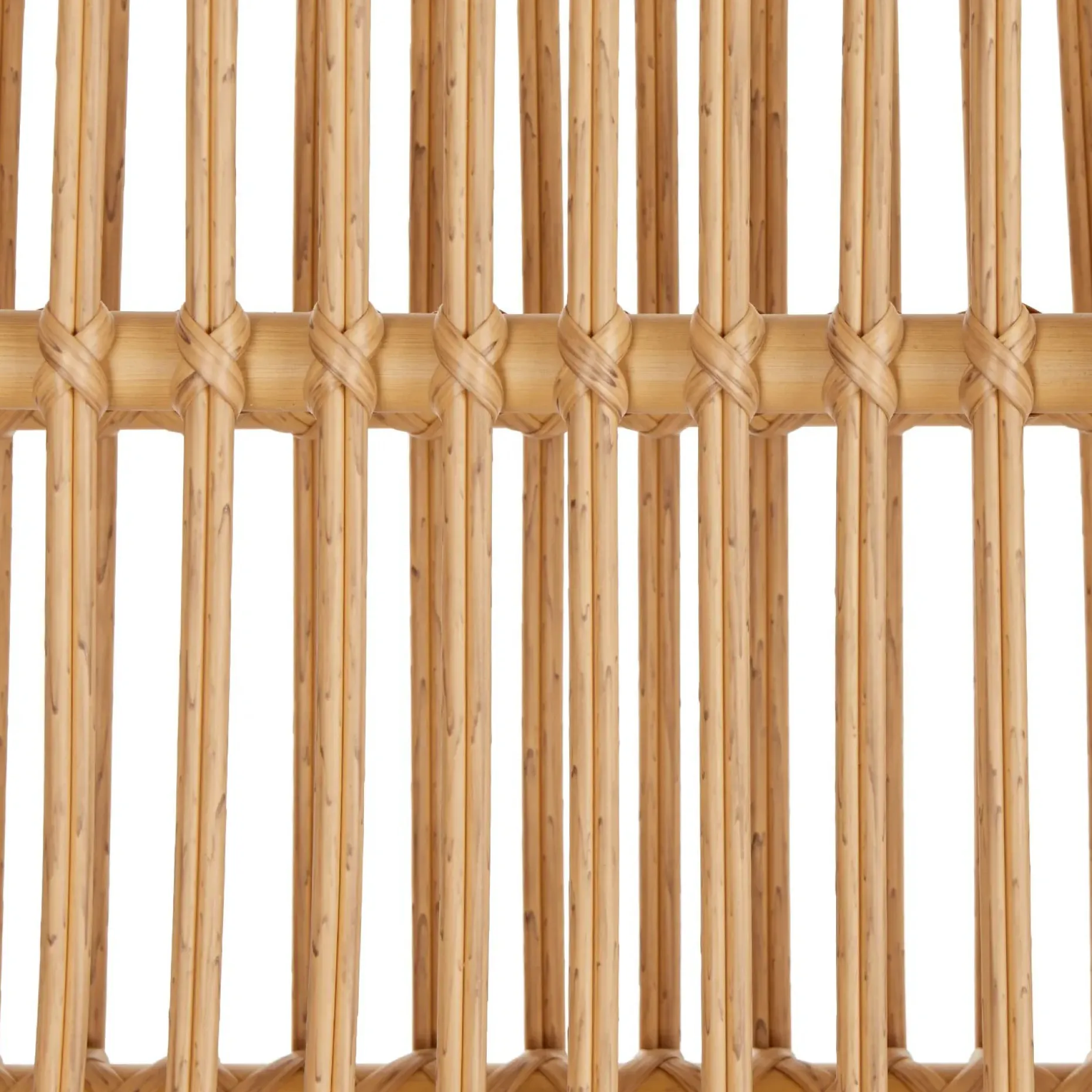 Calova 28" Outdoor Lounge Chair - Resin Wicker
