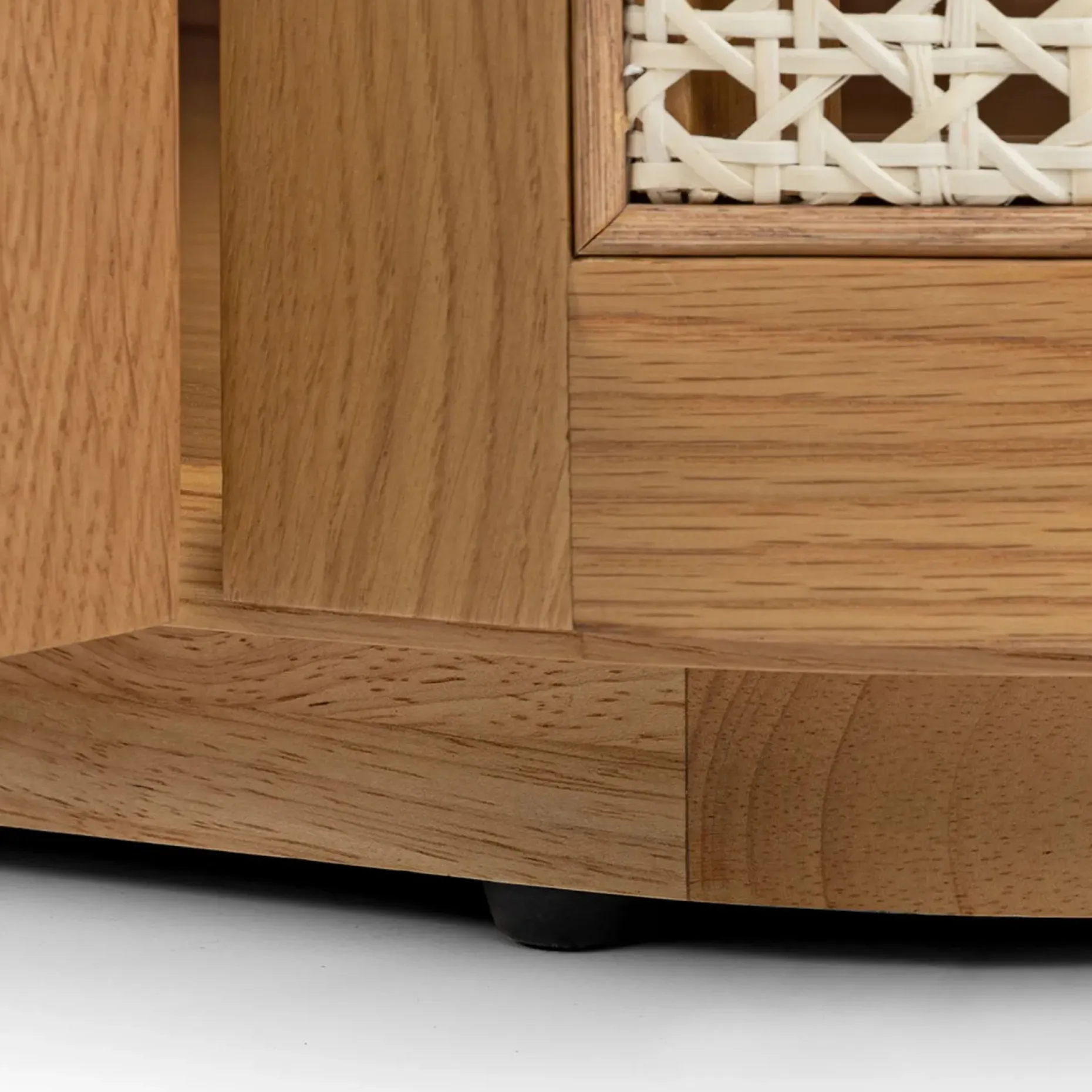 Candra 63" Media Unit - Oak