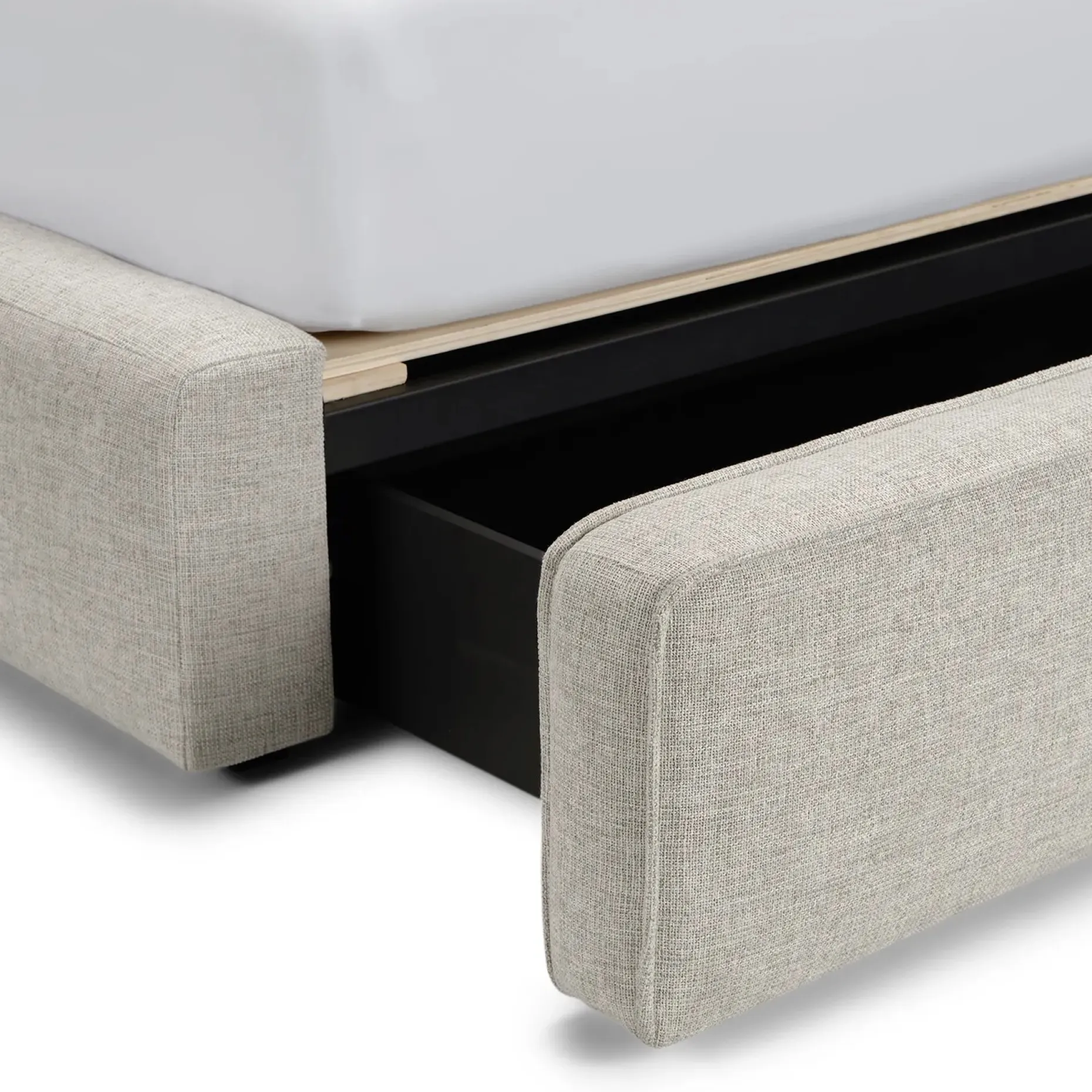 Cigar Queen Upholstered Storage Bed - Birch Ivory