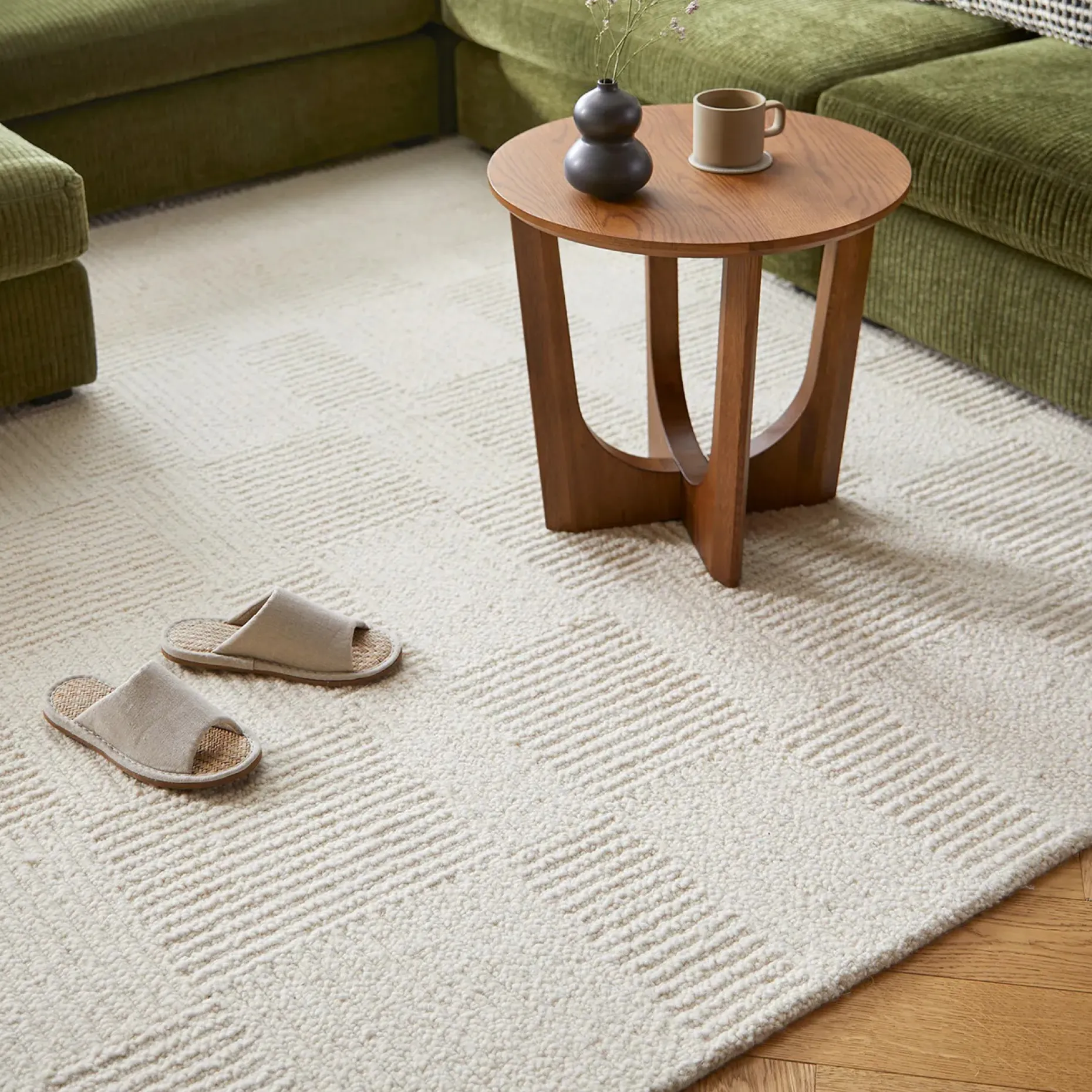 Clyde 8 x 10 Wool Rug - Textured Ivory