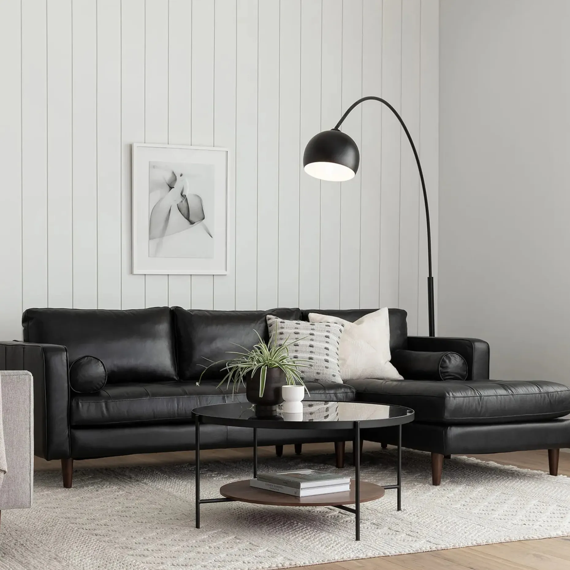 Crescent Floor Lamp - Black