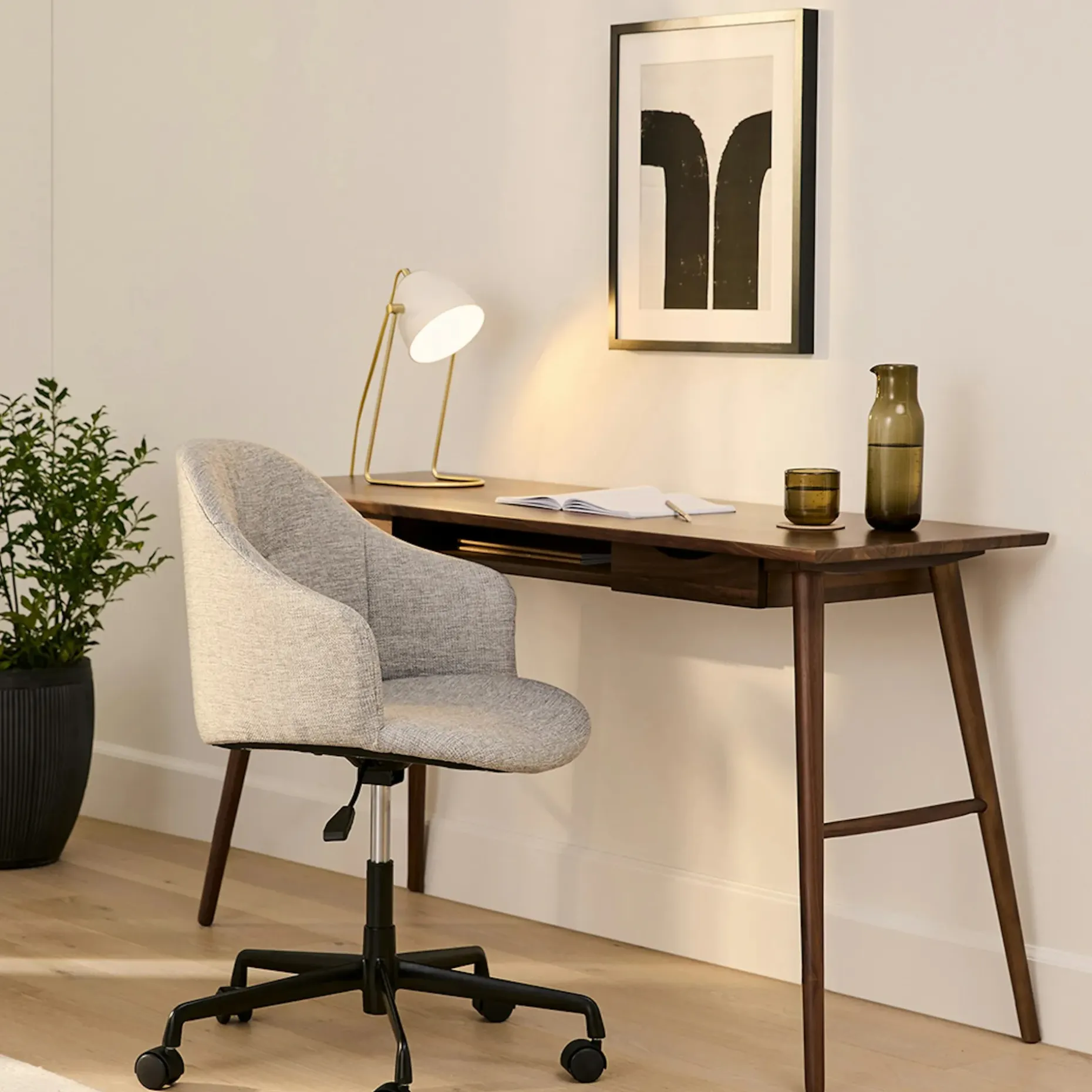 Culla 55" Desk - Walnut