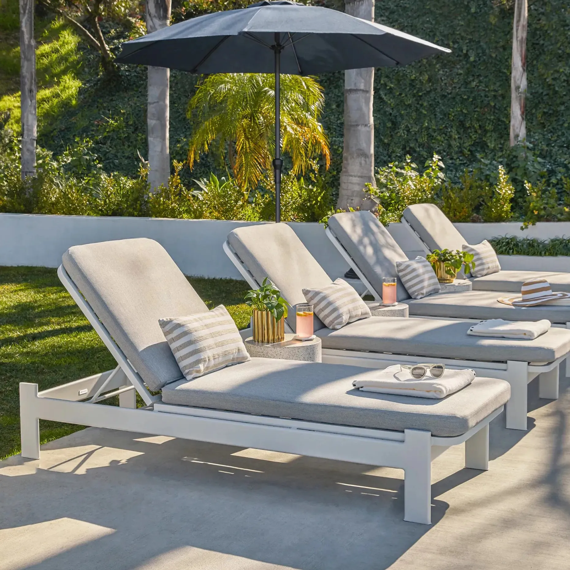 Eleya 78" Outdoor Chaise Lounge - Stega Gray
