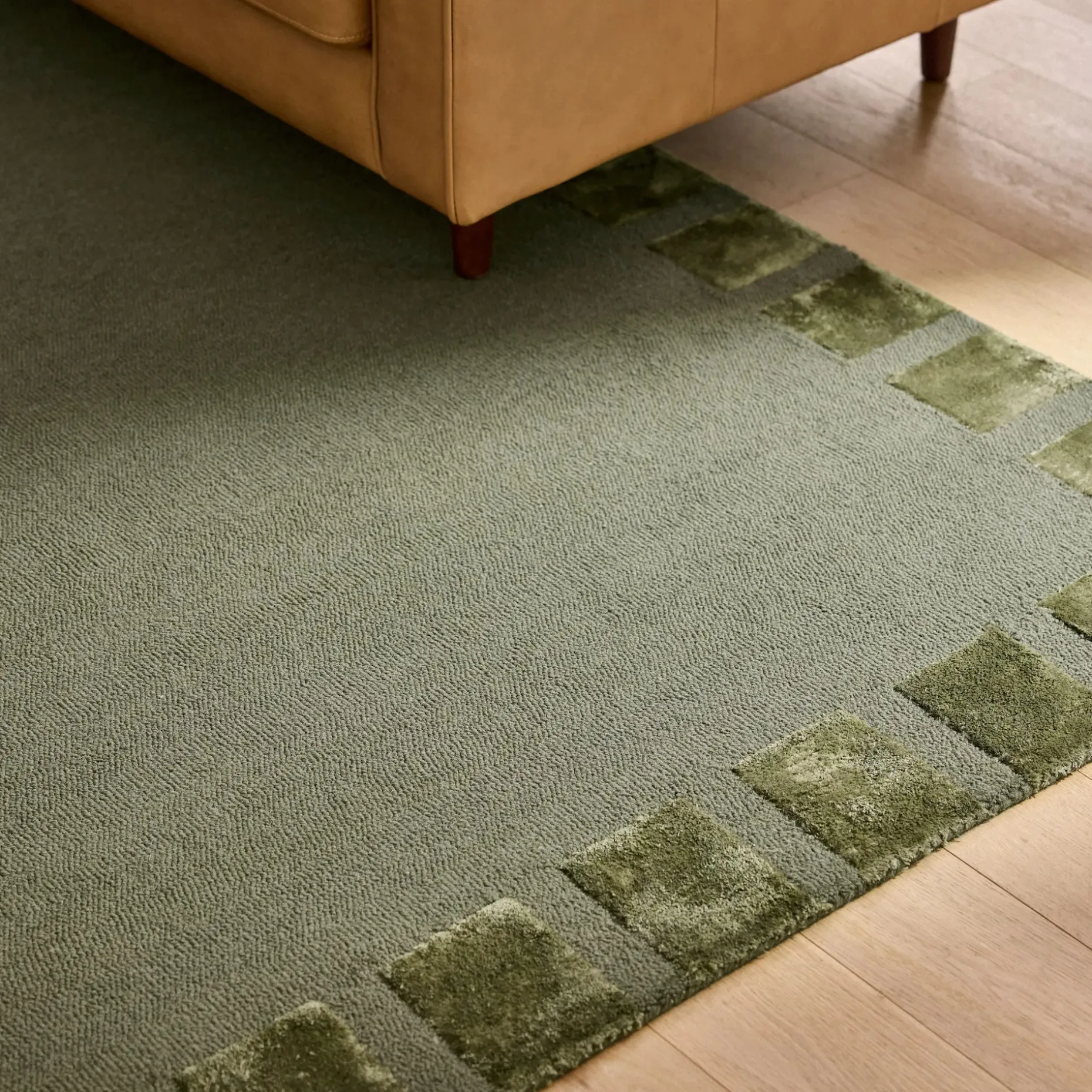 Eva 8 x 10 Rug - Forest Green