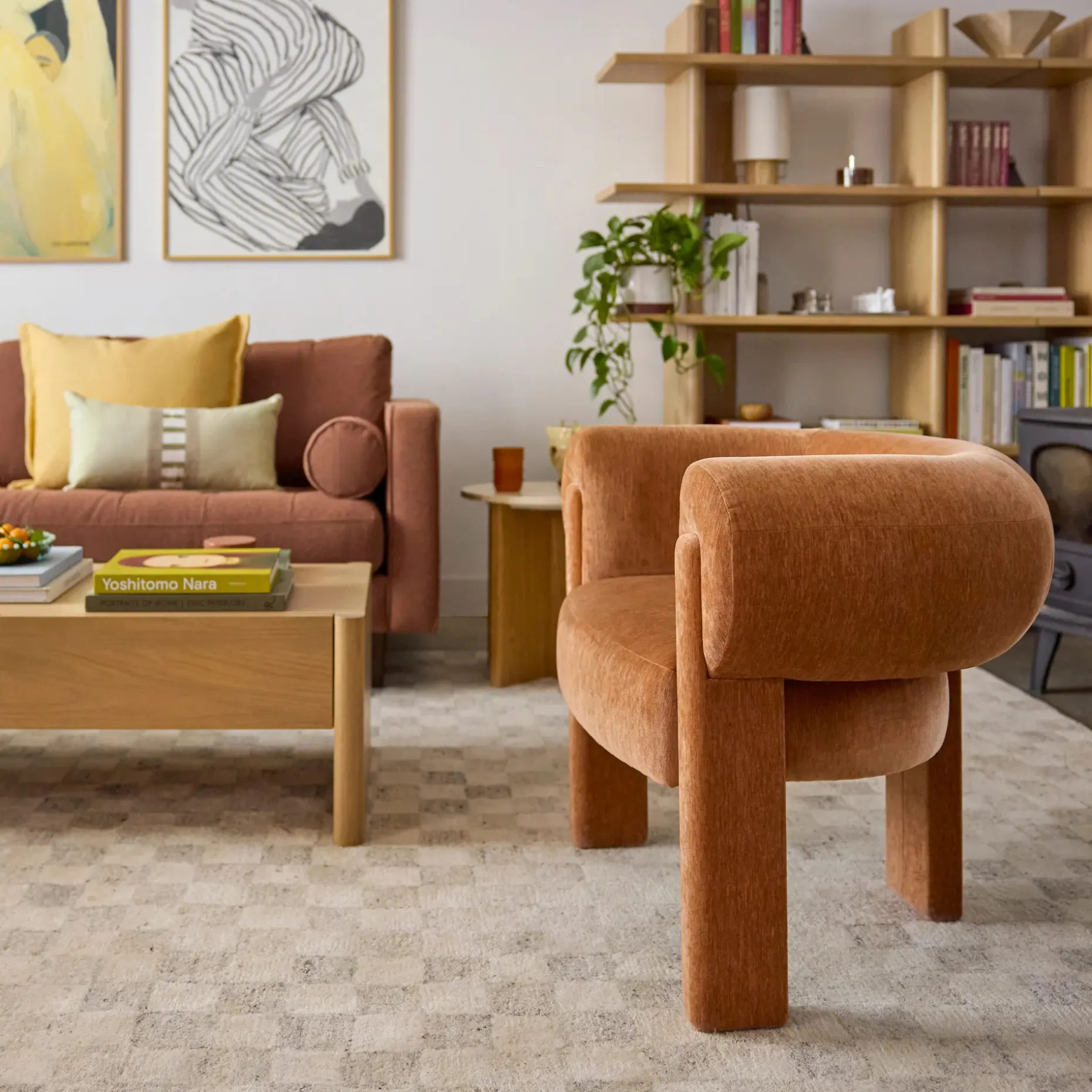 Everse 33.5" Velvet Lounge Chair - Melange Brown