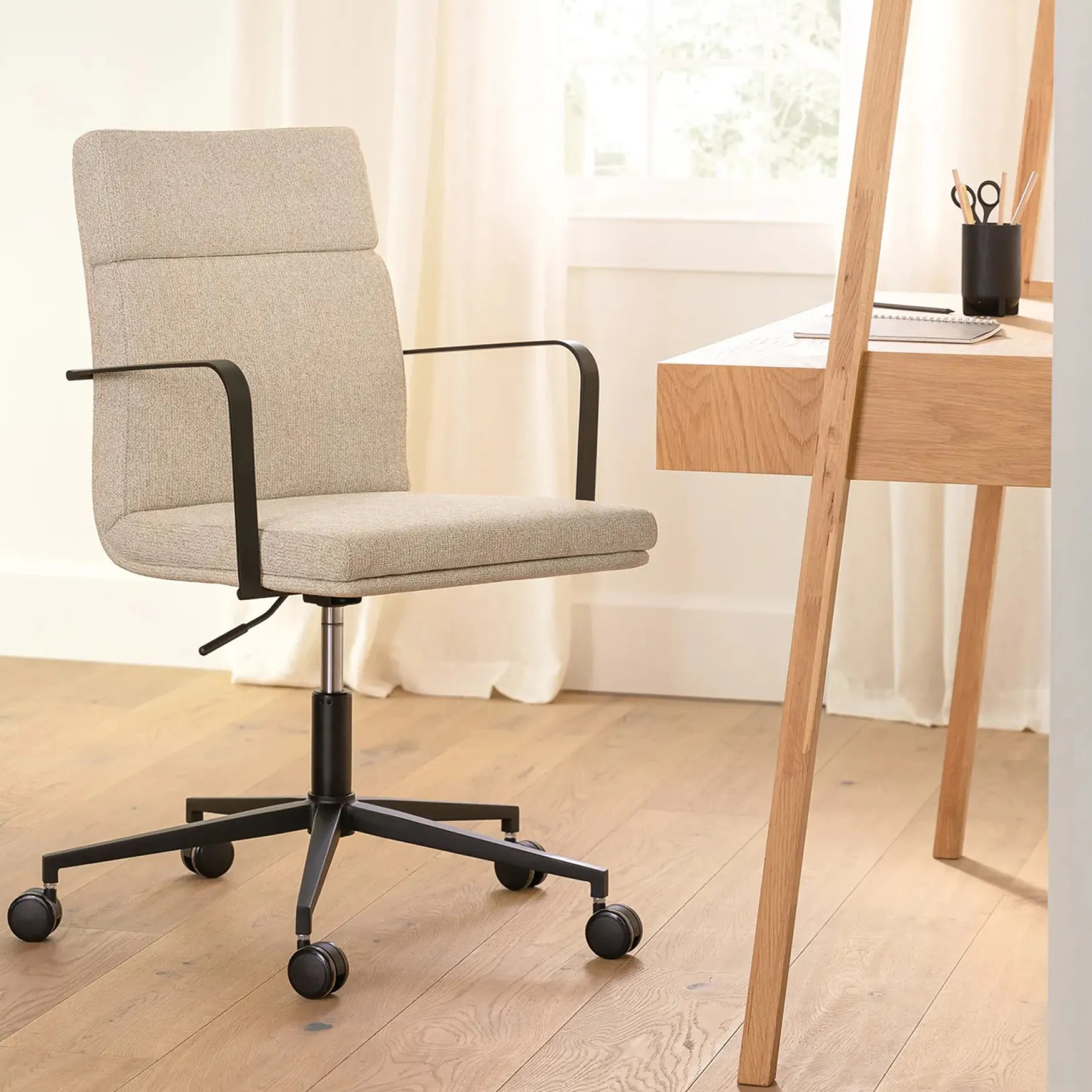 Fantol 51.5" Leaning Desk - Natural Oak