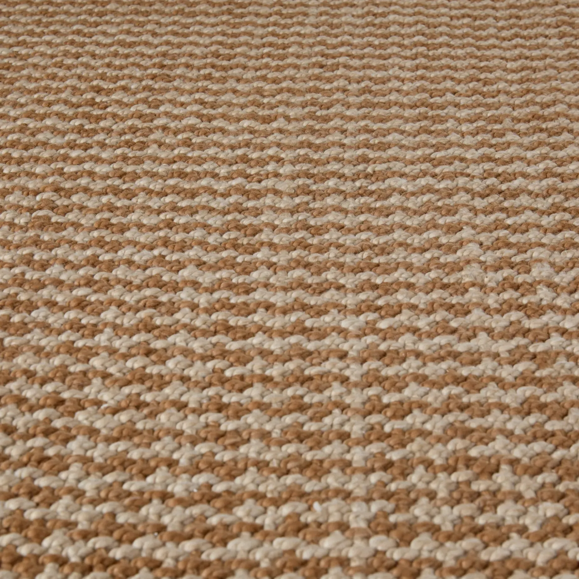 Hundur 9 x 12 Indoor/Outdoor Rug - Houndstooth
