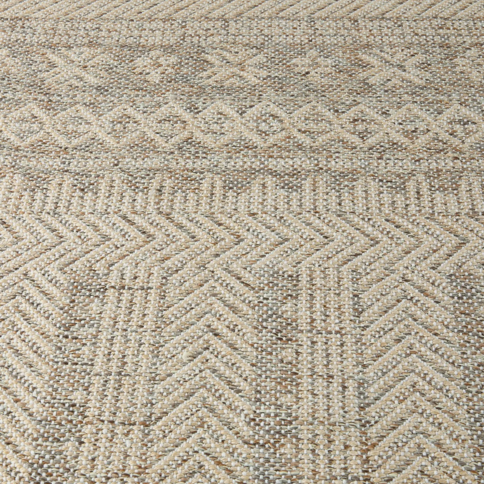 Kiana Indoor/Outdoor Rug 8 x 10 - Beige