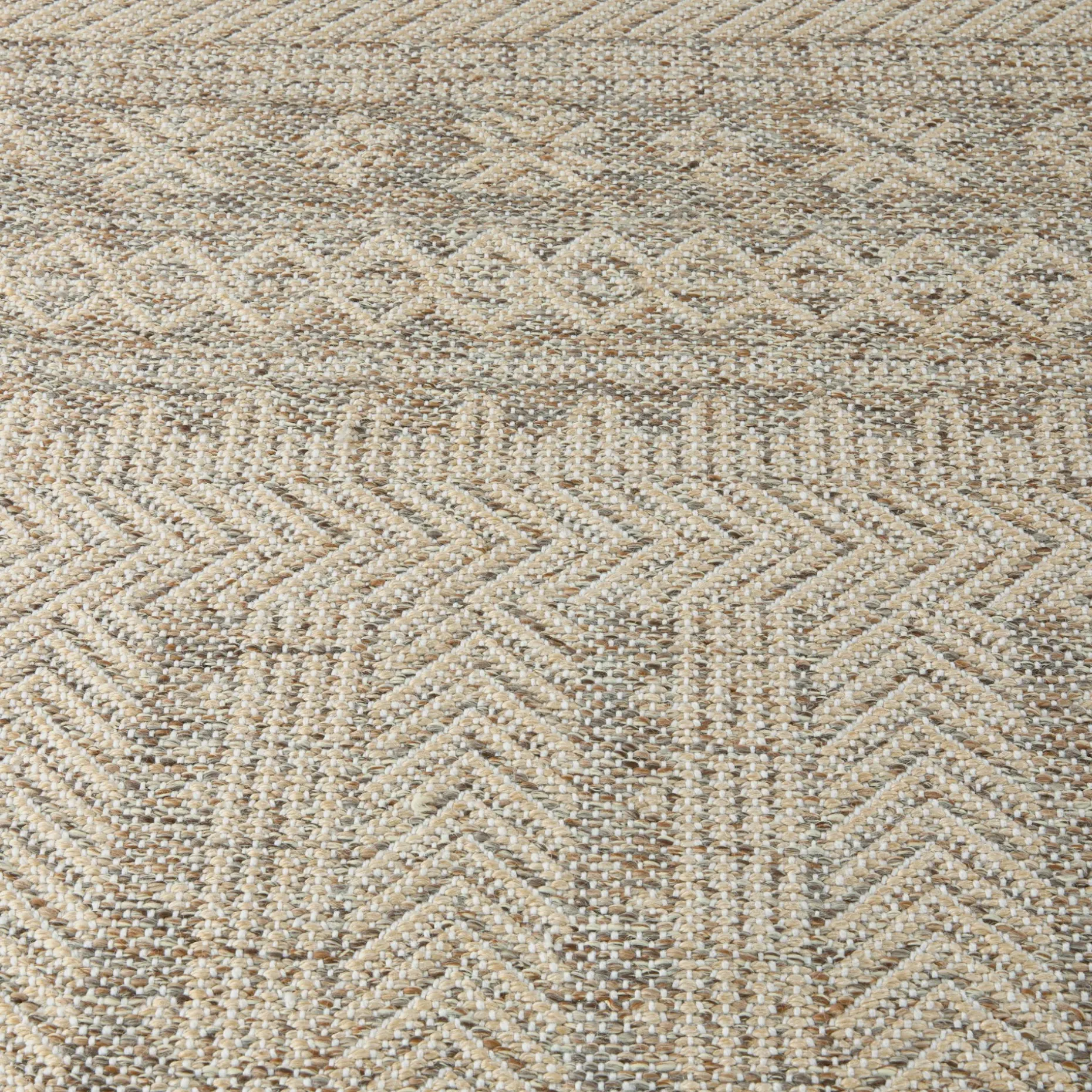 Kiana Indoor/Outdoor Rug 6 x 9 - Beige
