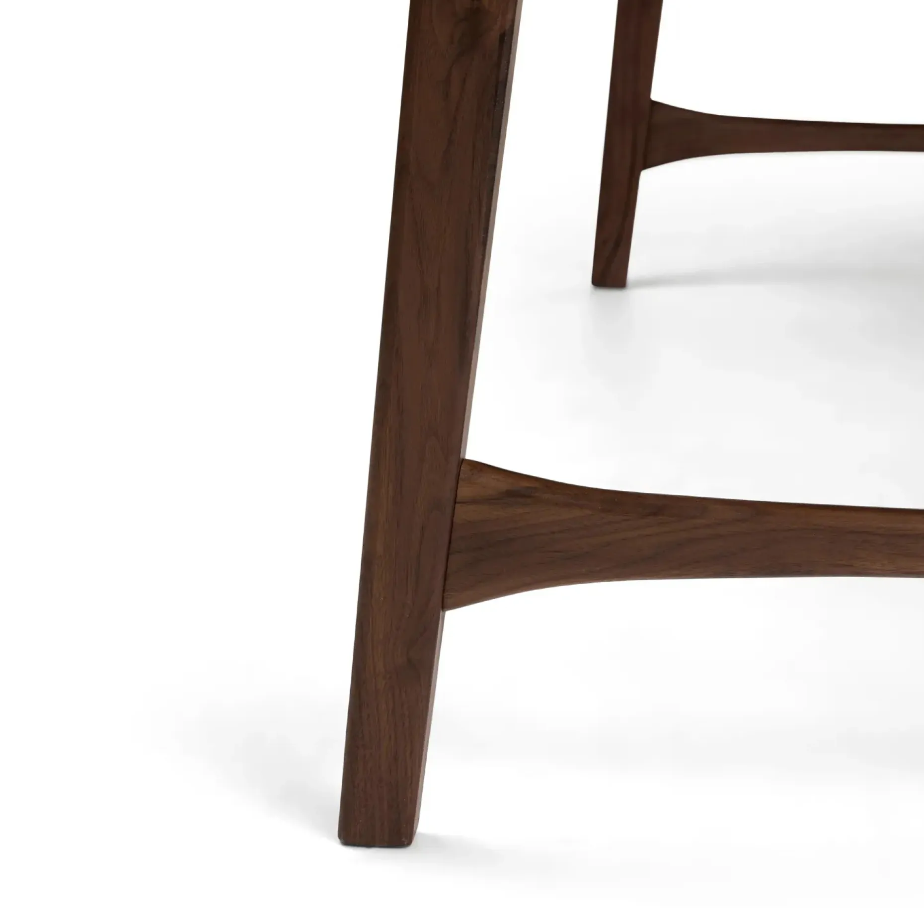 Krossa 58.5" Desk - Walnut