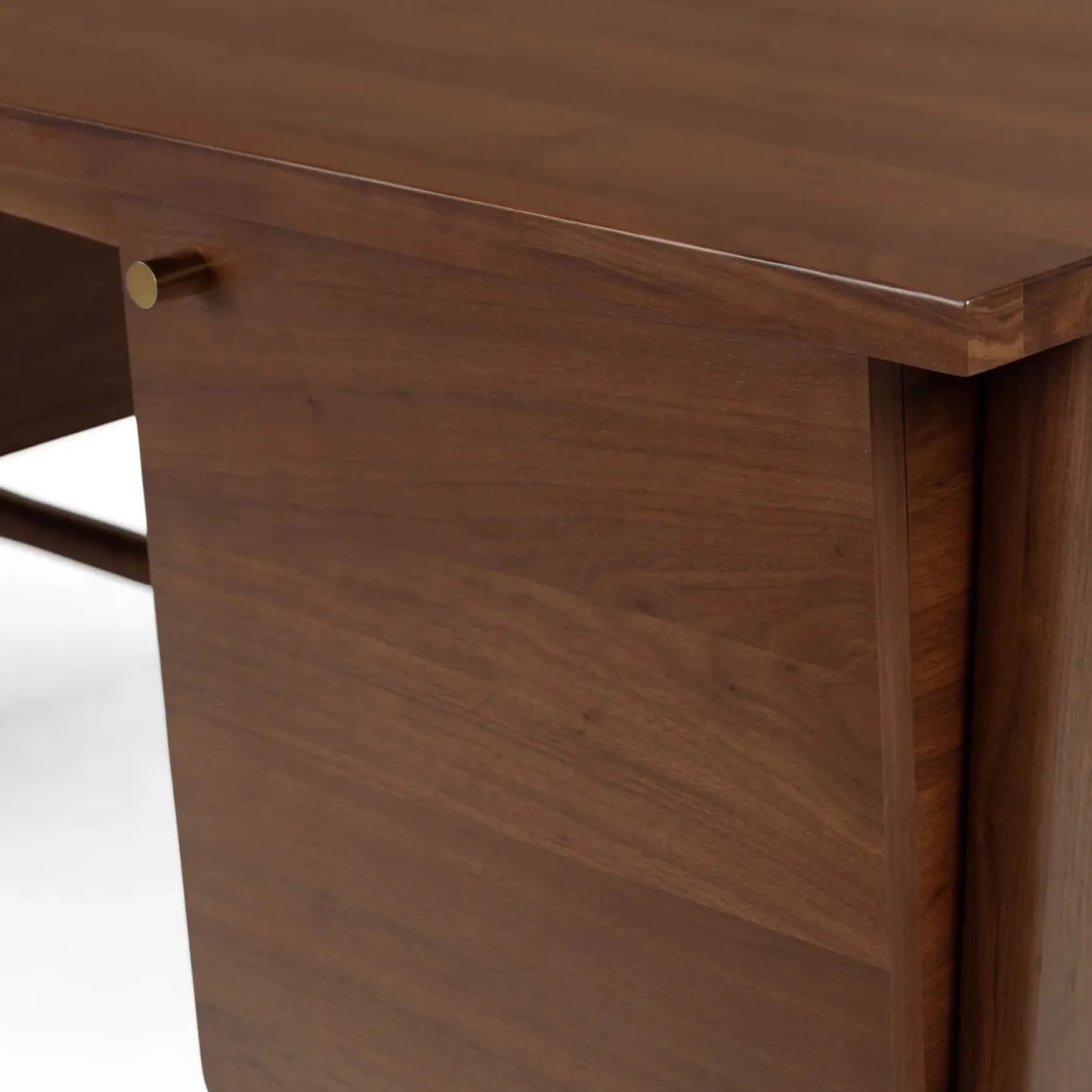 Krossa 65" Executive Desk - Walnut