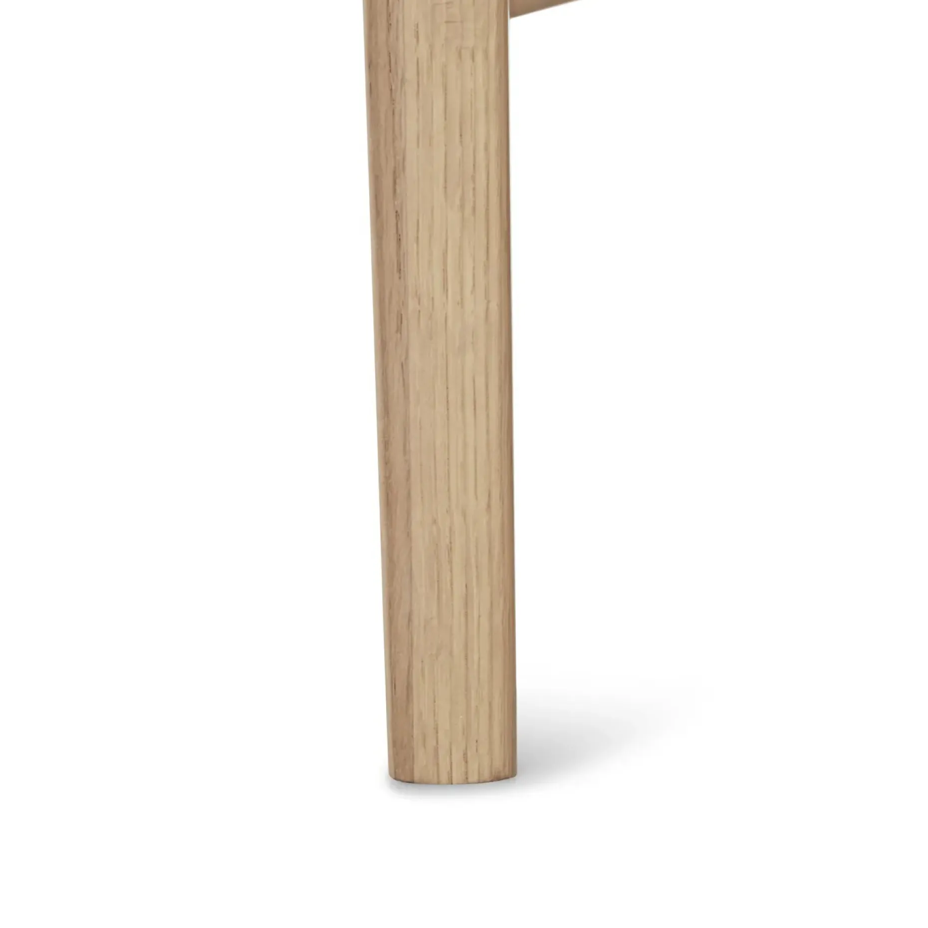 Krossa 65" Executive Desk - White Oak