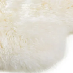 Lanna 2 x 3 Sheepskin Throw - Ivory