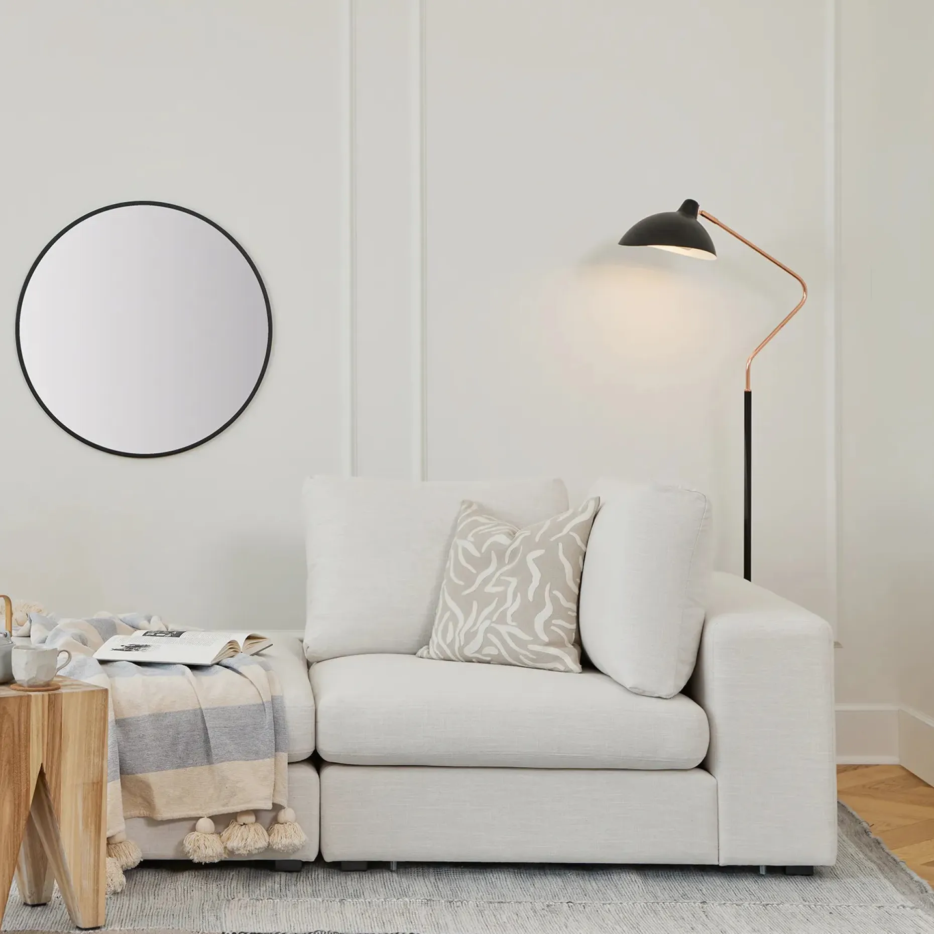 Leap Floor Lamp - Black