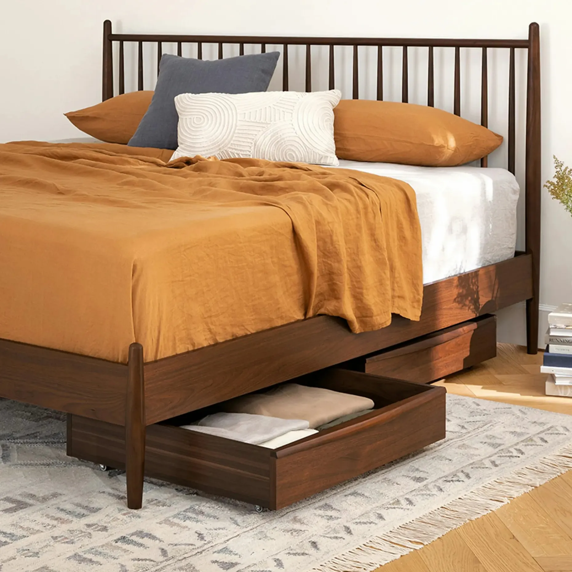 Lenia King Bed - Walnut