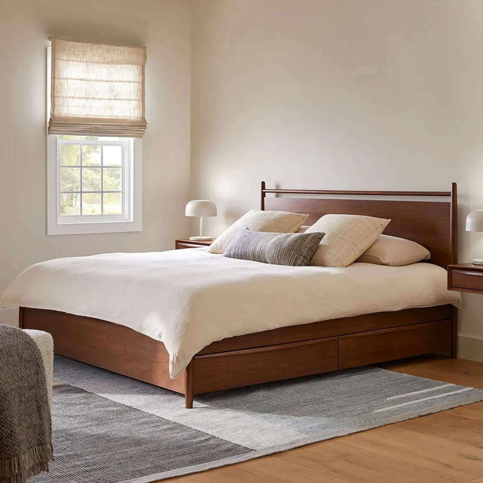 Lenia King Panel Storage Bed - Walnut
