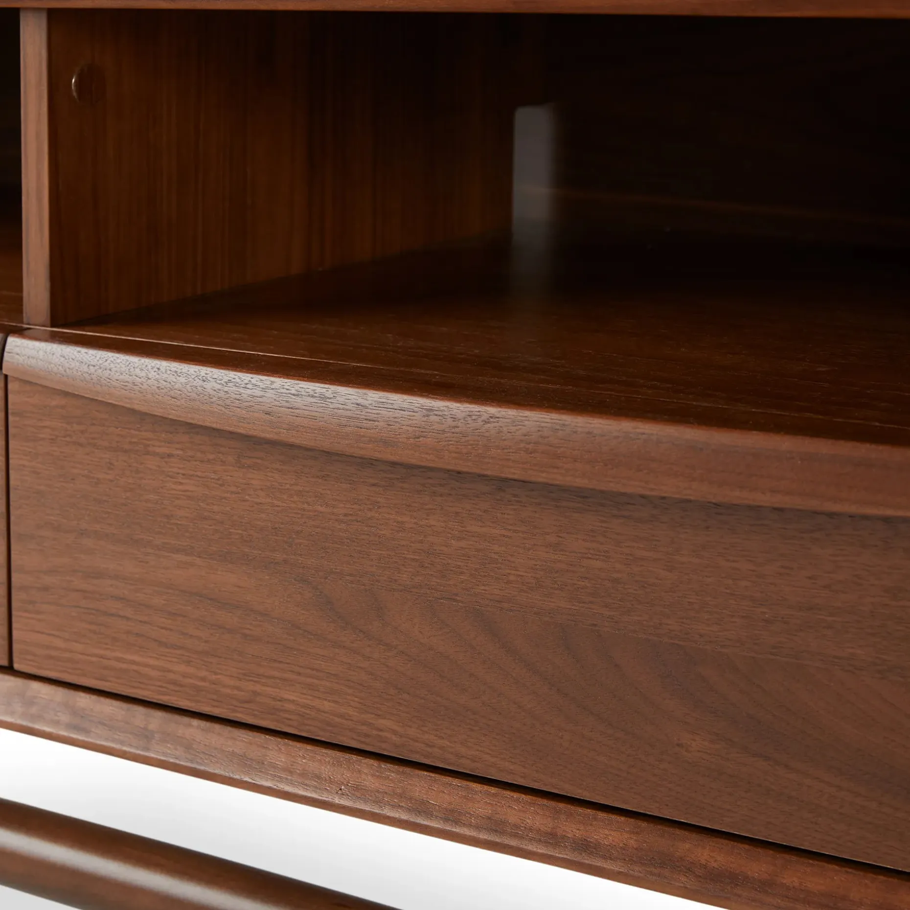 Lenia 42" Low Media Unit - Walnut