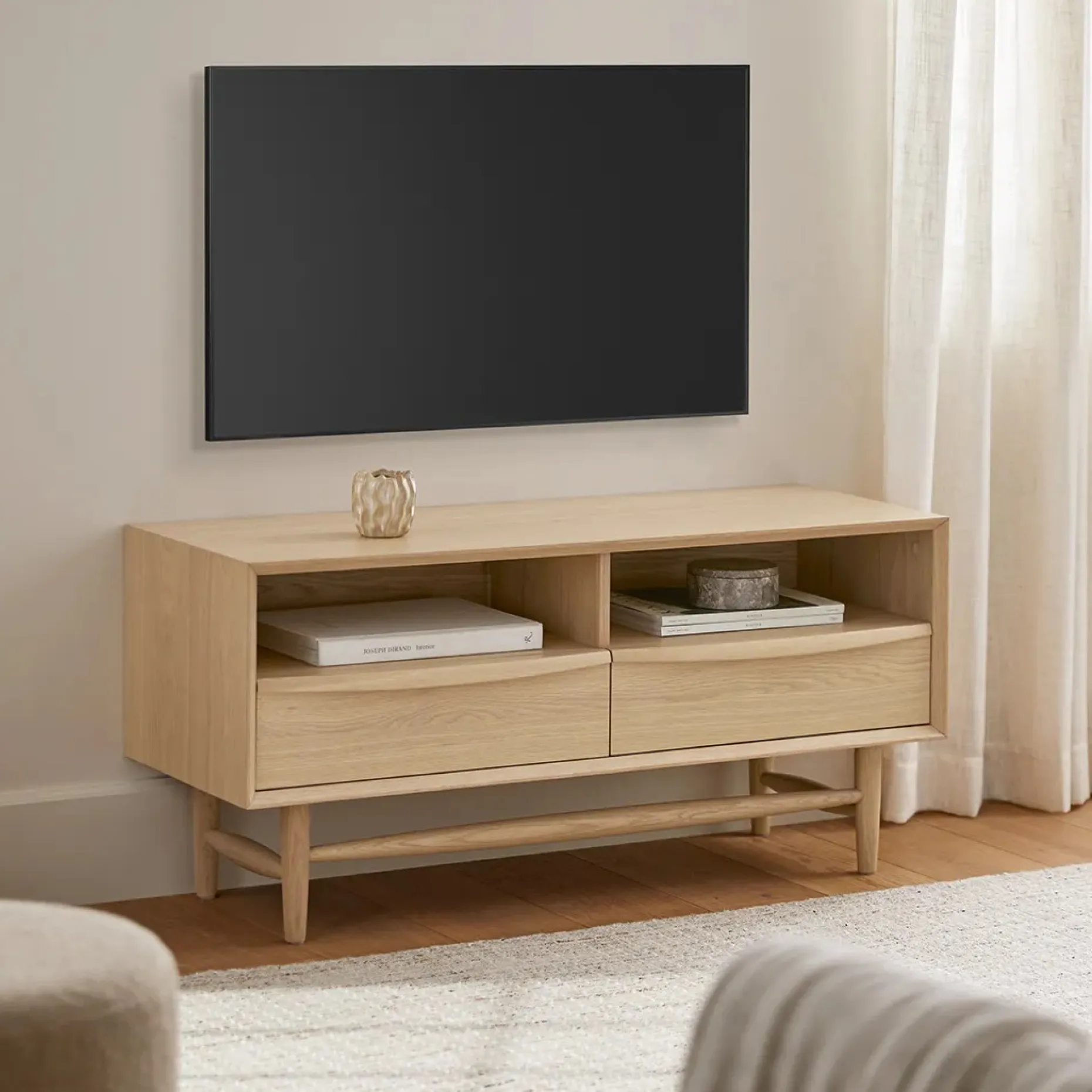 Lenia 42" Low Media Unit - White Oak