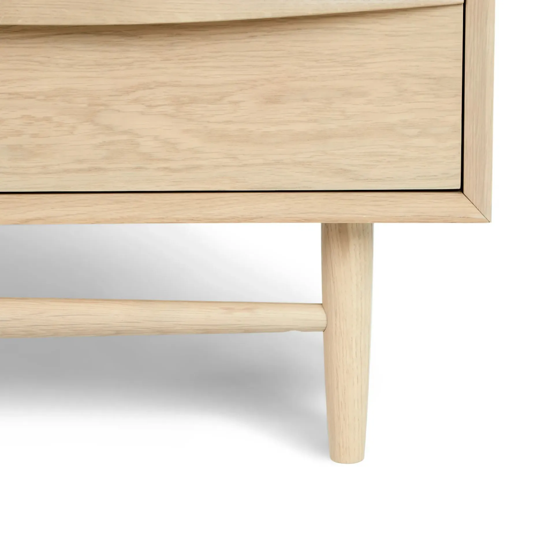 Lenia 63" Low Media Unit - White Oak