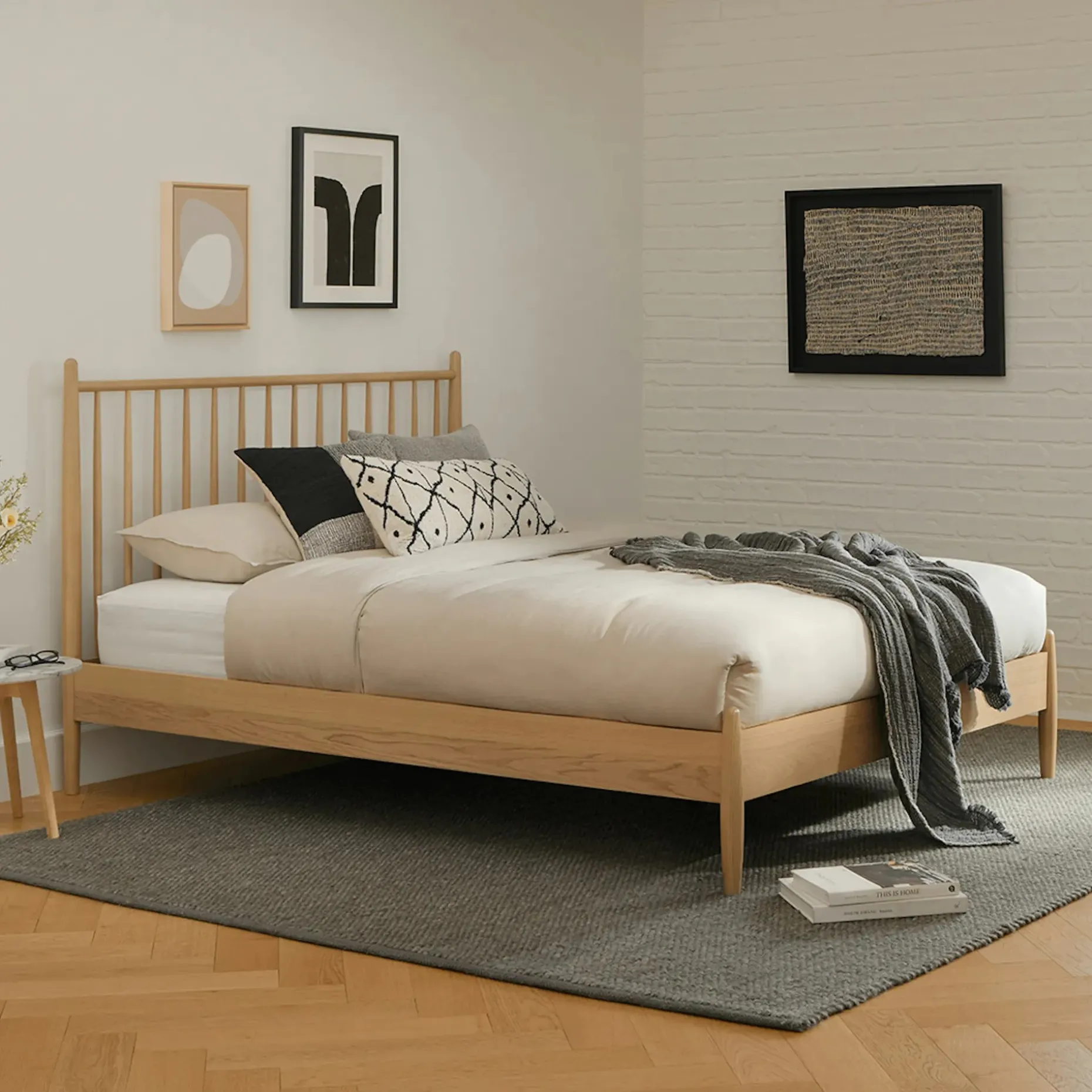 Lenia Queen Bed - White Oak