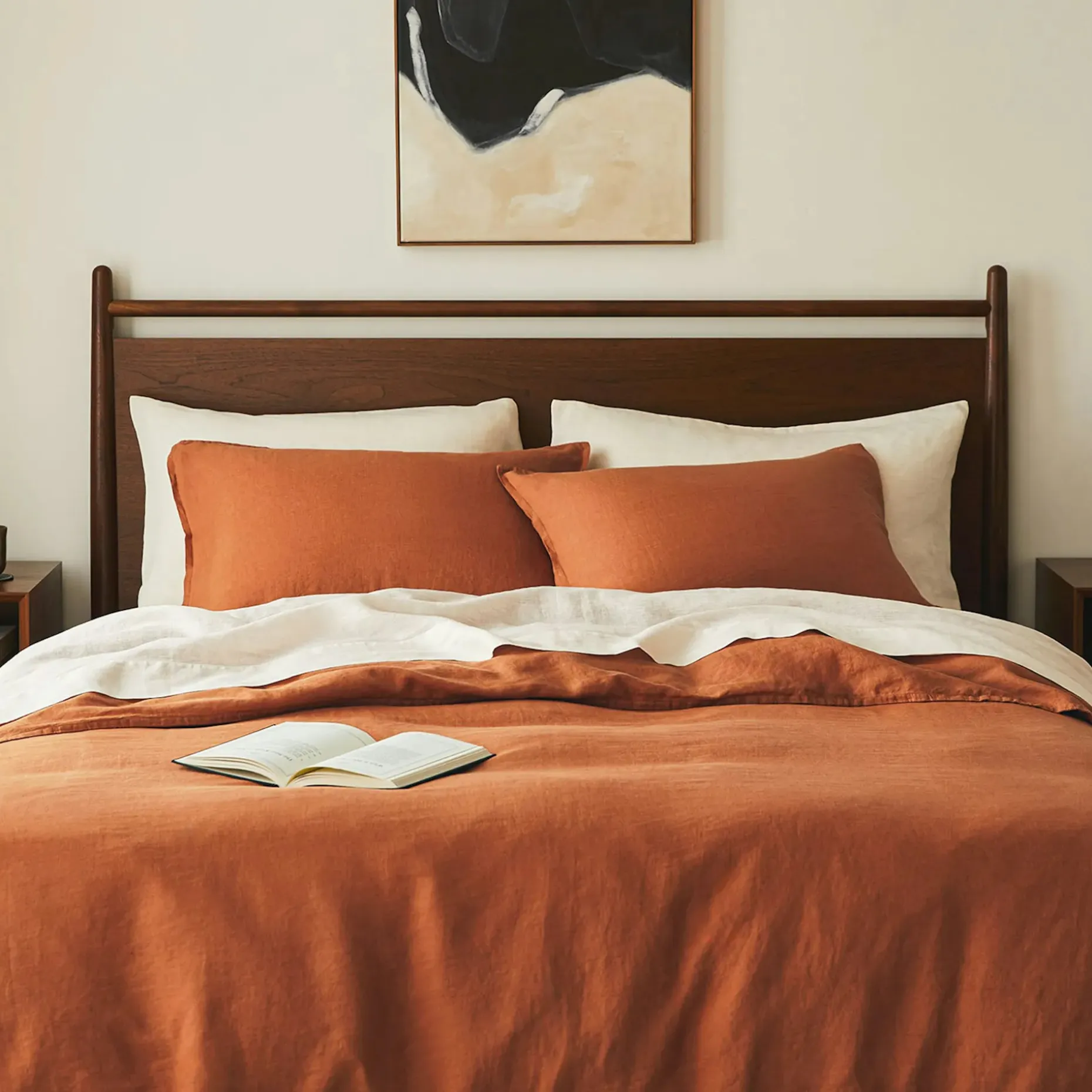 Lenia Queen Panel Bed - Walnut