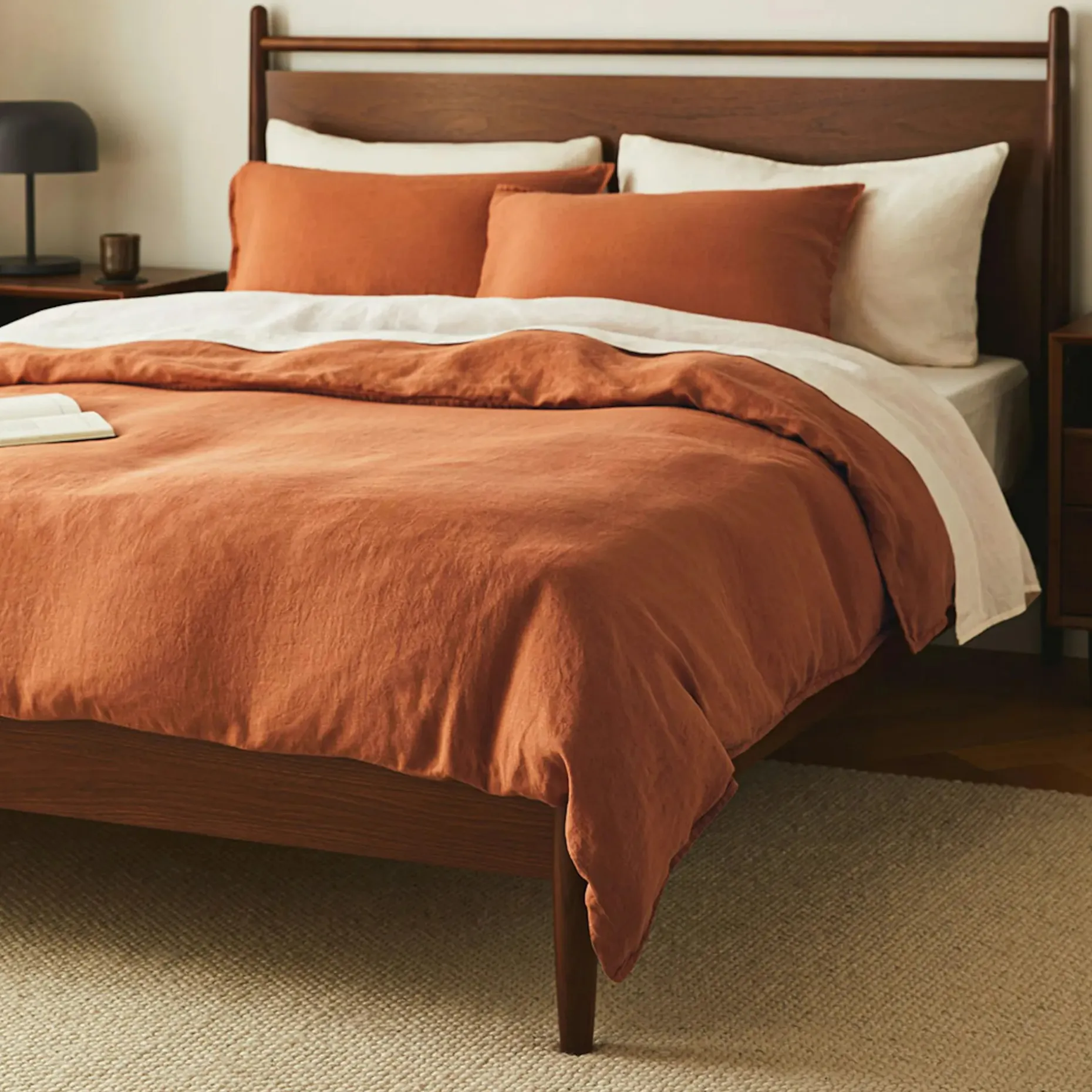 Lenia Queen Panel Bed - Walnut