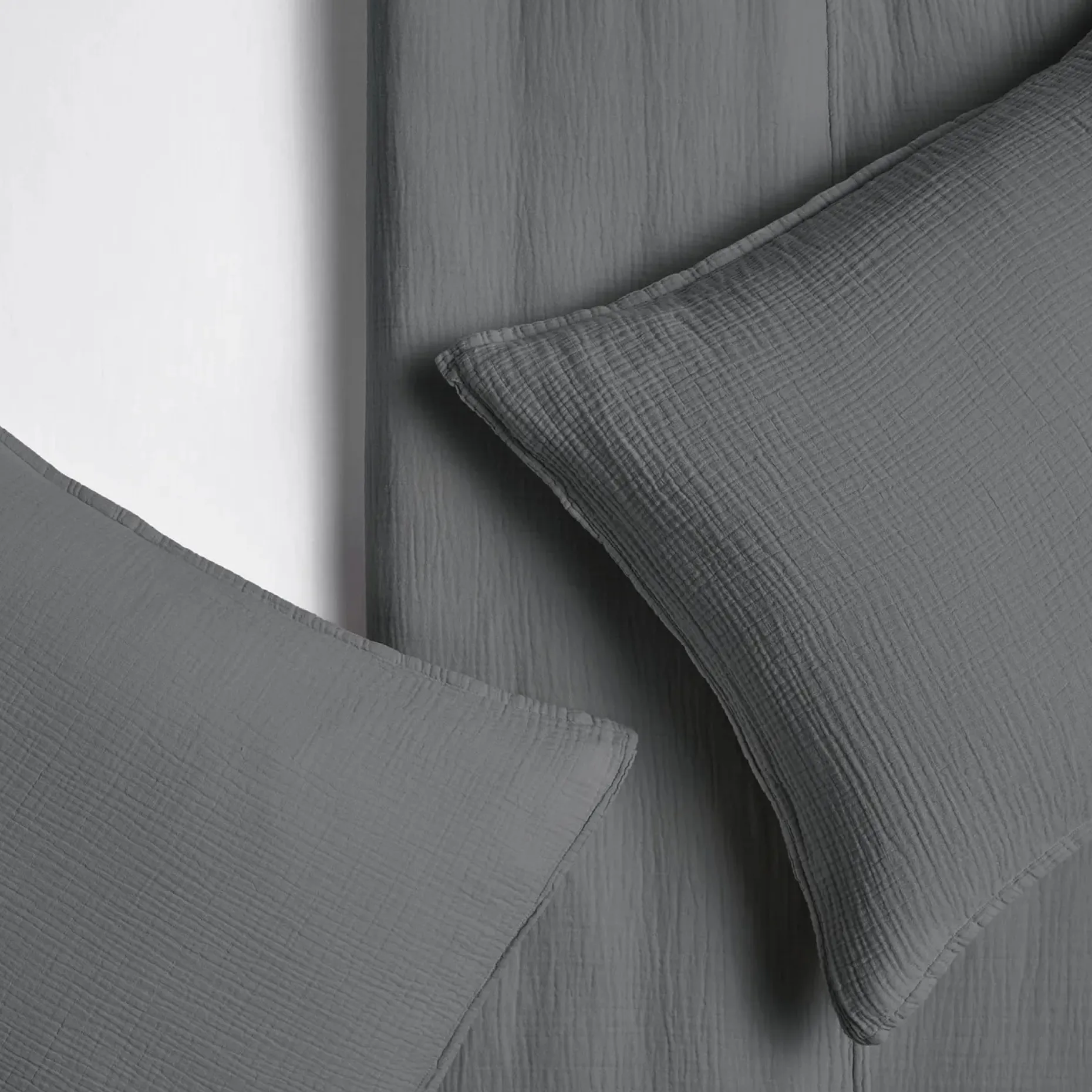 Leni Standard Cotton Gauze Sham Set - Charcoal