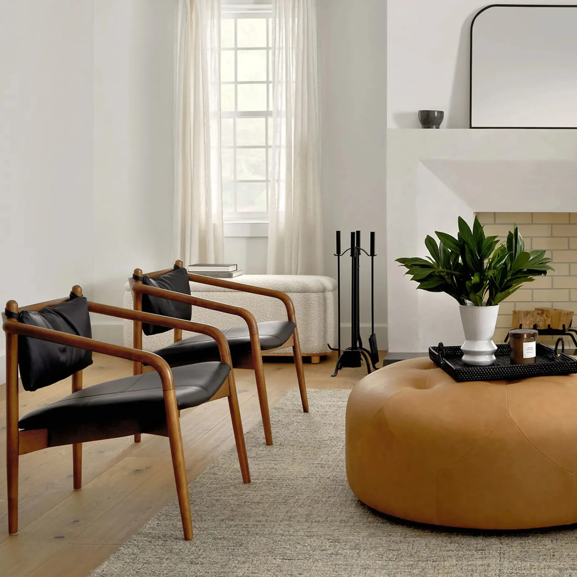 Lento 25" Leather Lounge Chair - Black