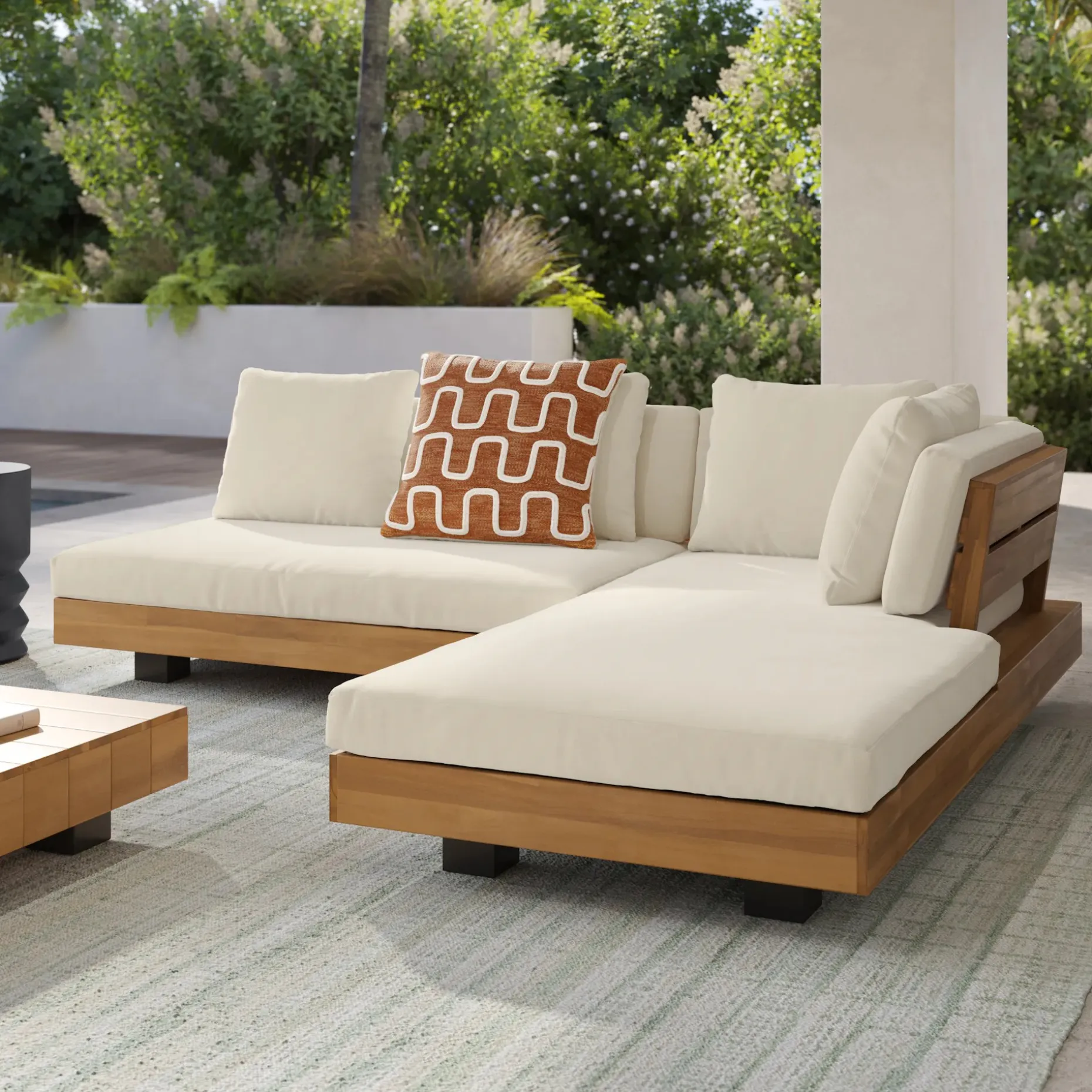 Lubek 82.5" Outdoor Low Right Sectional Set - Dravite Ivory