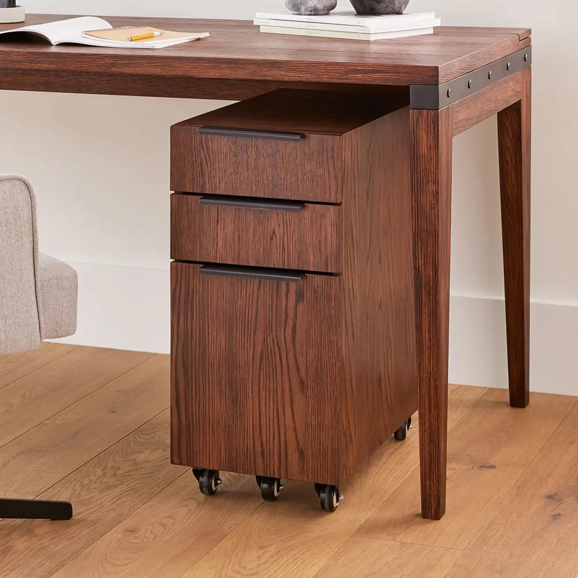 Madera 71" Desk - Chestnut