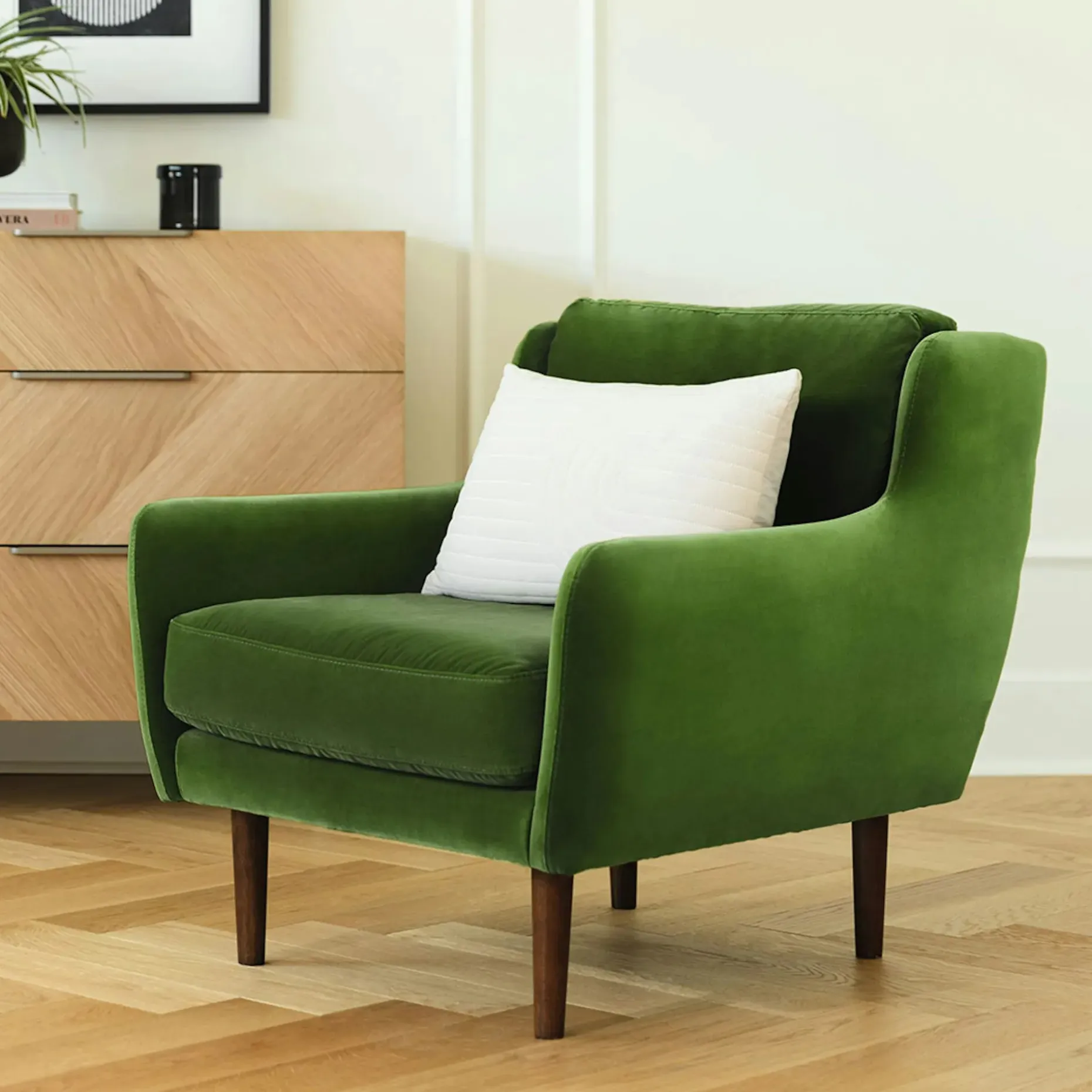 Matrix 30.5" Velvet Lounge Chair - Grass Green