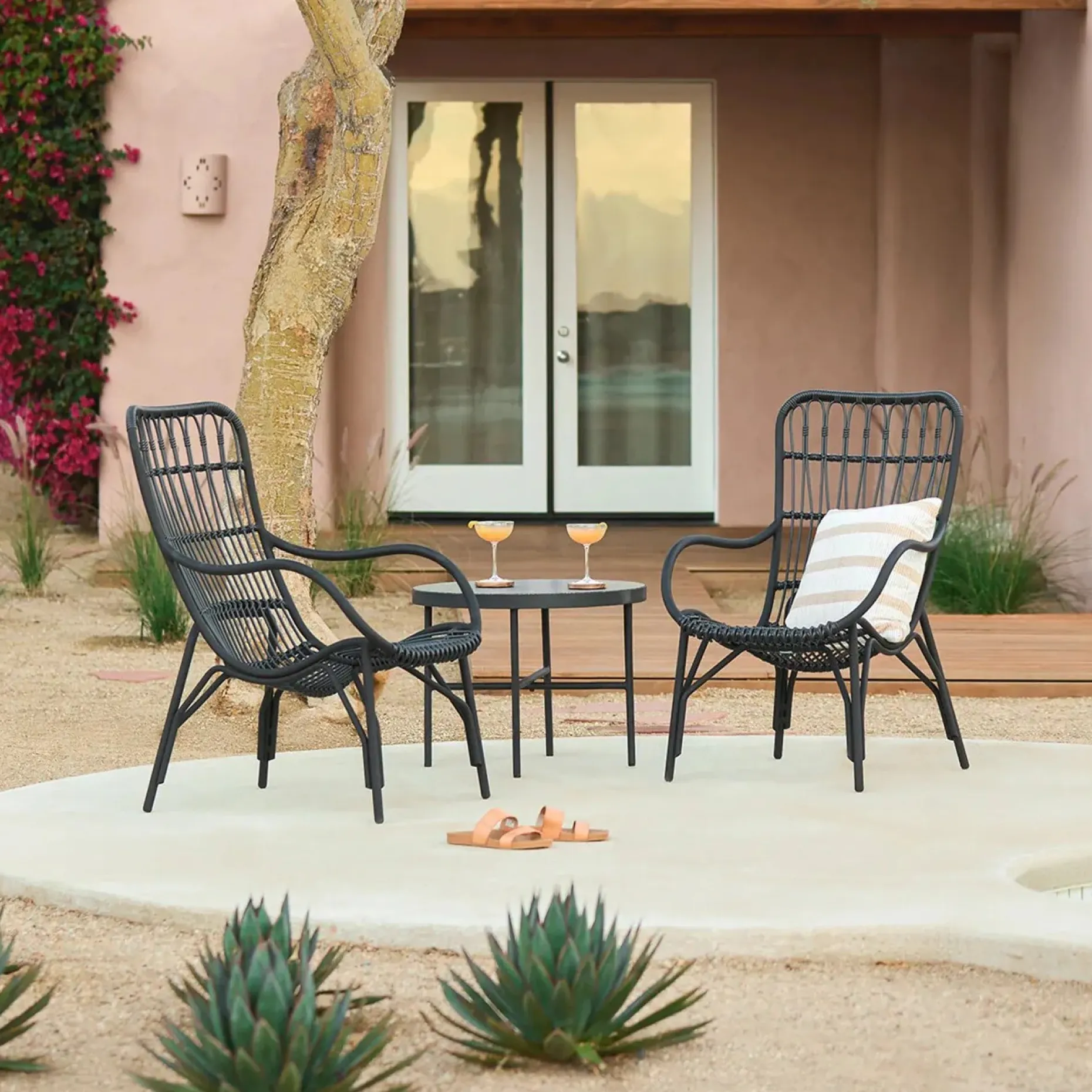 Medan 25" Outdoor Lounge Chair - Graphite