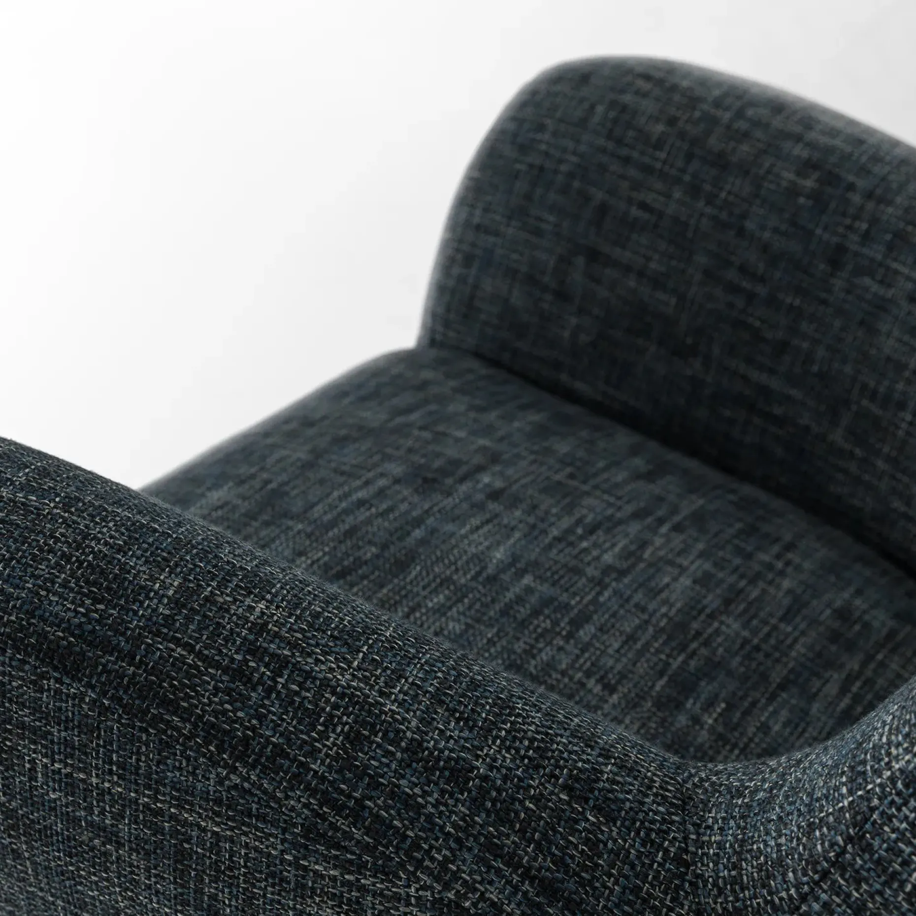 Mod 35" Lounge Chair - Blue Berry