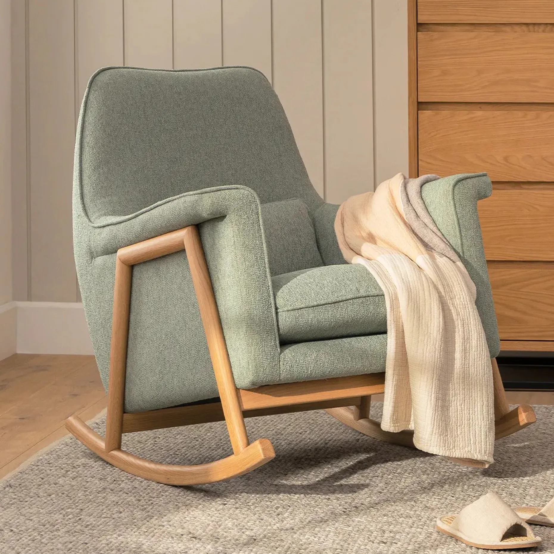 Munni 31" Rocking Lounge Chair - Global Green