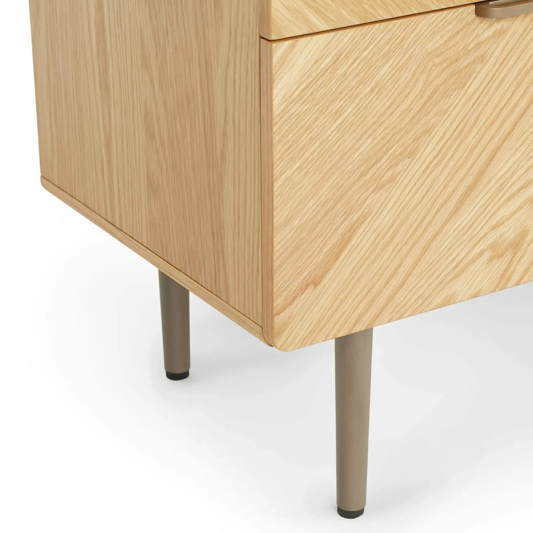 Nera 6-Drawer Low Triple Dresser - Oak