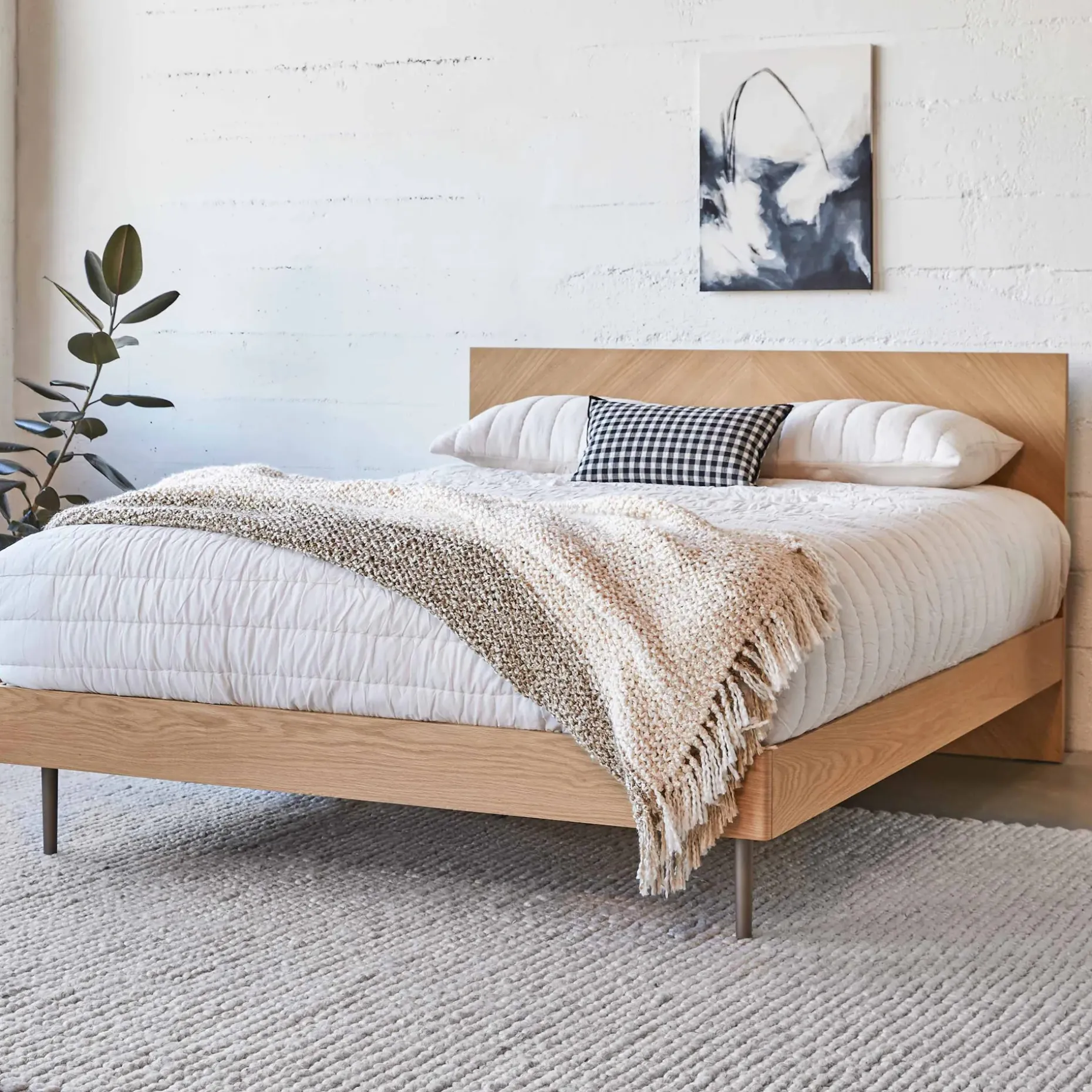 Nera Queen Low Profile Bed - Oak