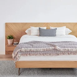 Nera Queen Low Profile Bed with Nightstands Set - Oak