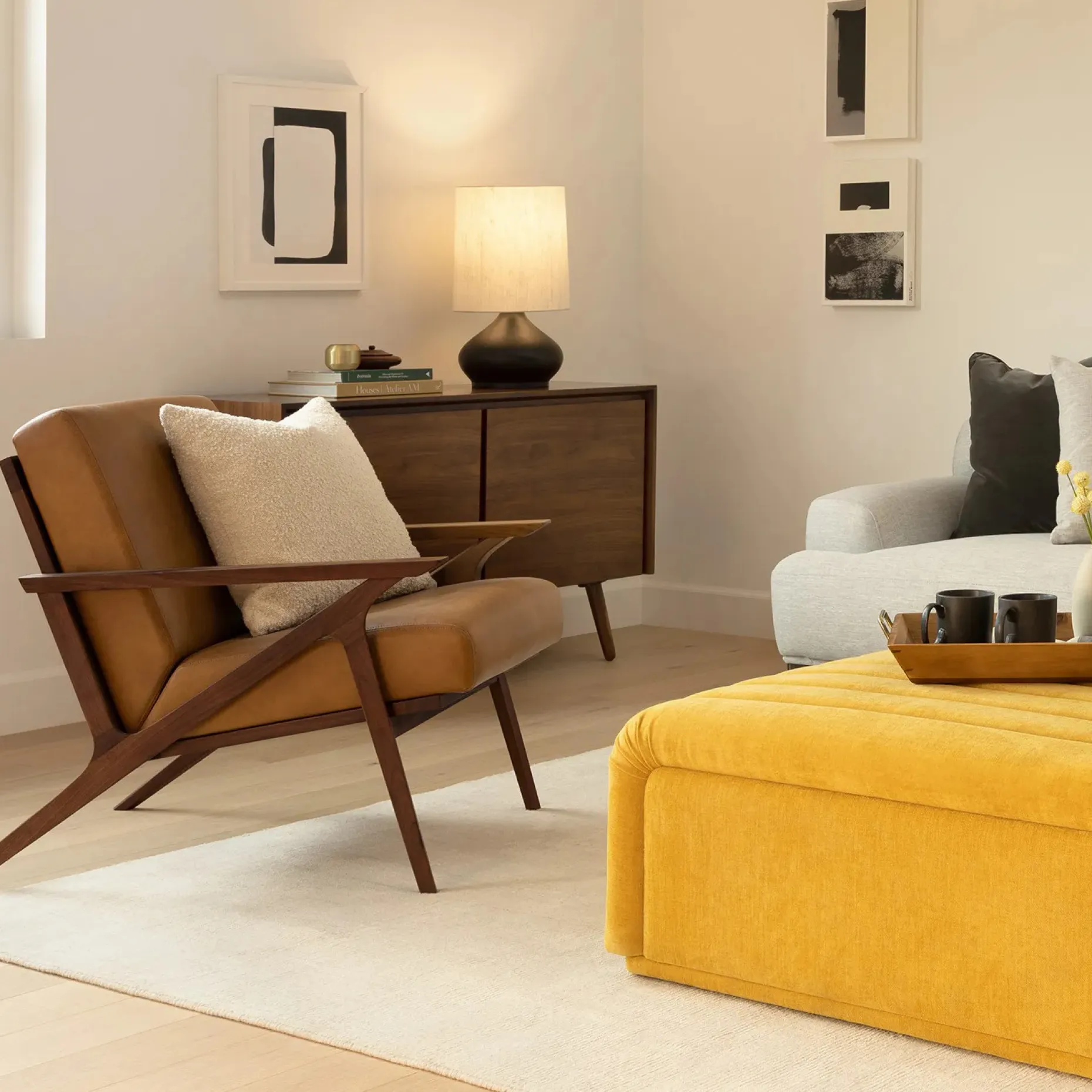 Otio 26" Leather Lounge Chair - Walnut and Toscana Tan