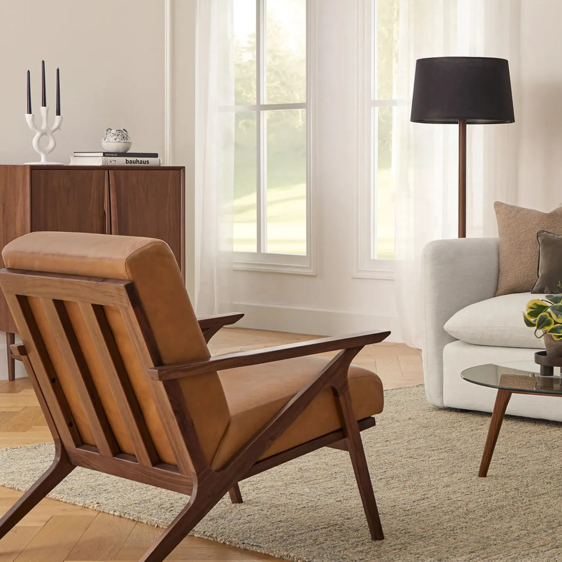 Otio 26" Leather Lounge Chair - Walnut and Toscana Tan
