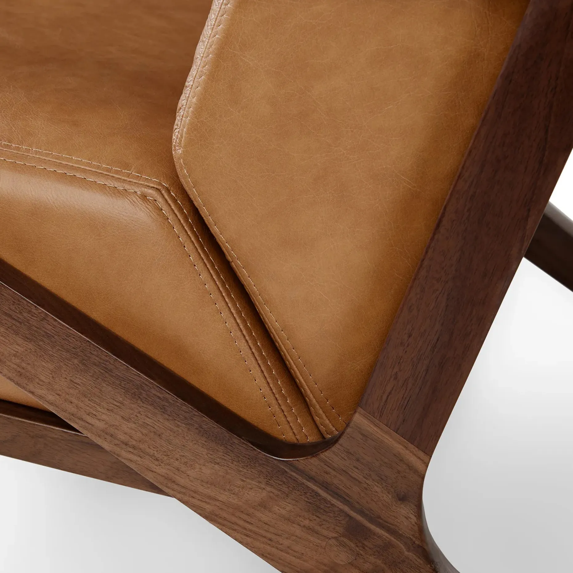 Otio 26" Leather Lounge Chair - Walnut and Toscana Tan